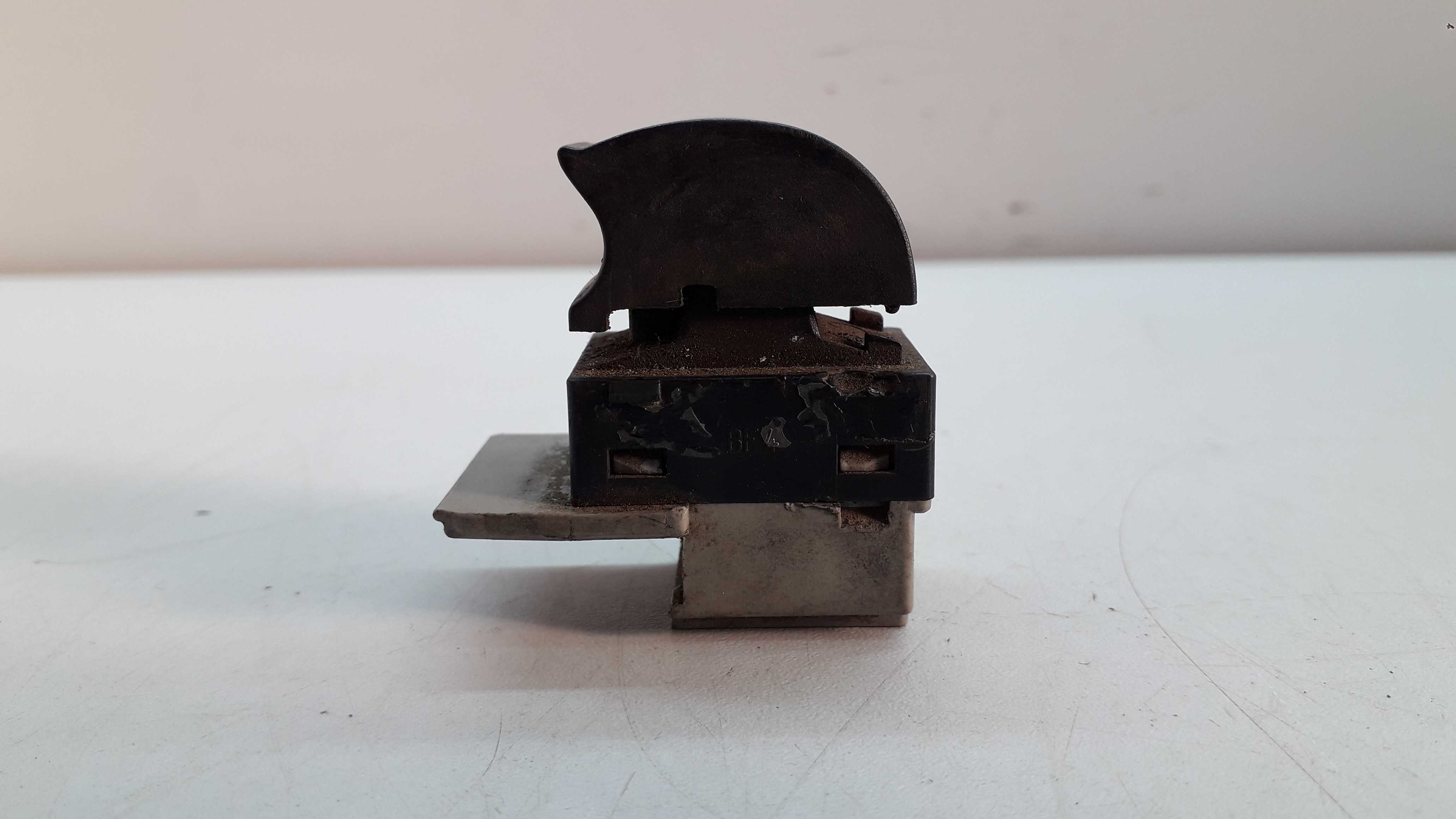 Botão Interruptor Vidro Elétrico Traseiro Esquerdo Audi A3 5