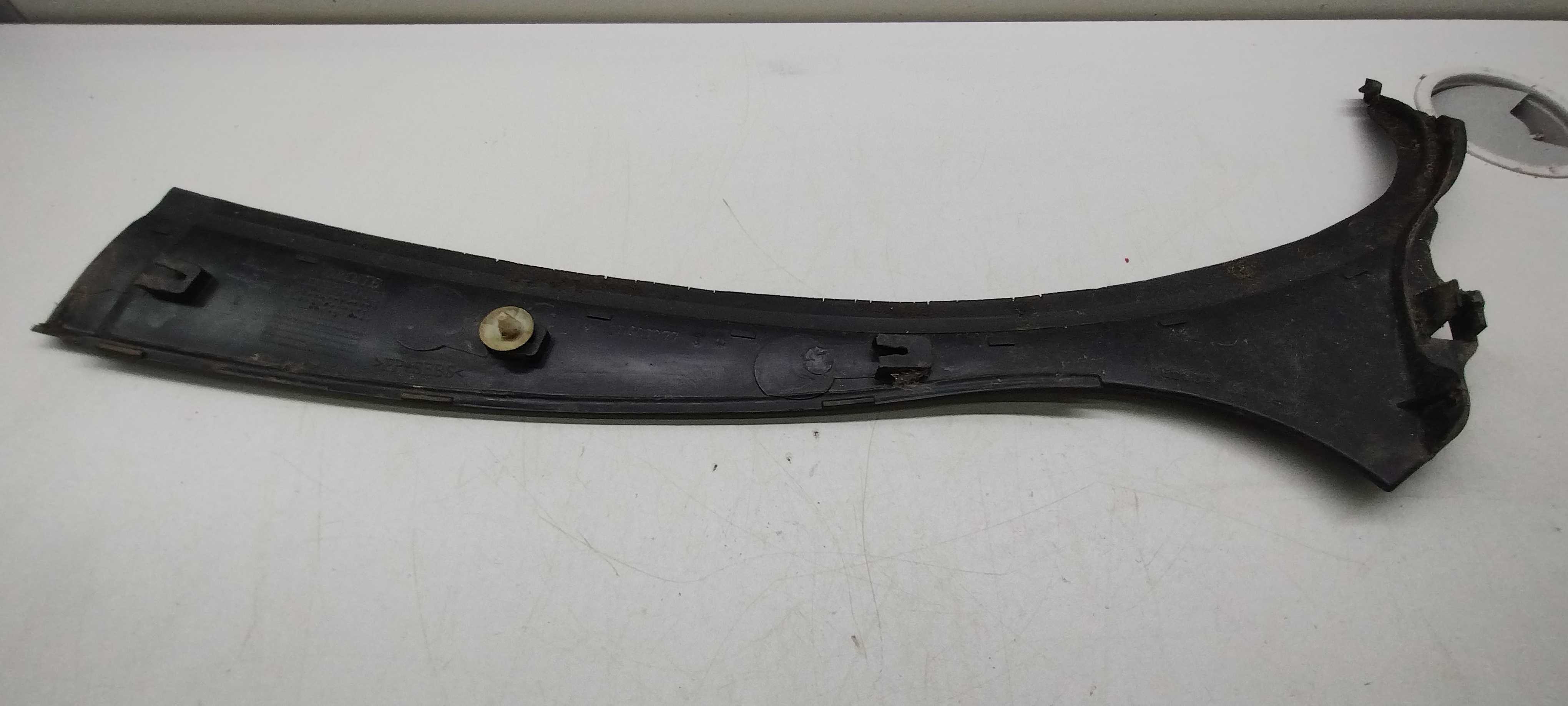 Moldura Churrasqueira Direito Peugeot 206 2007 2