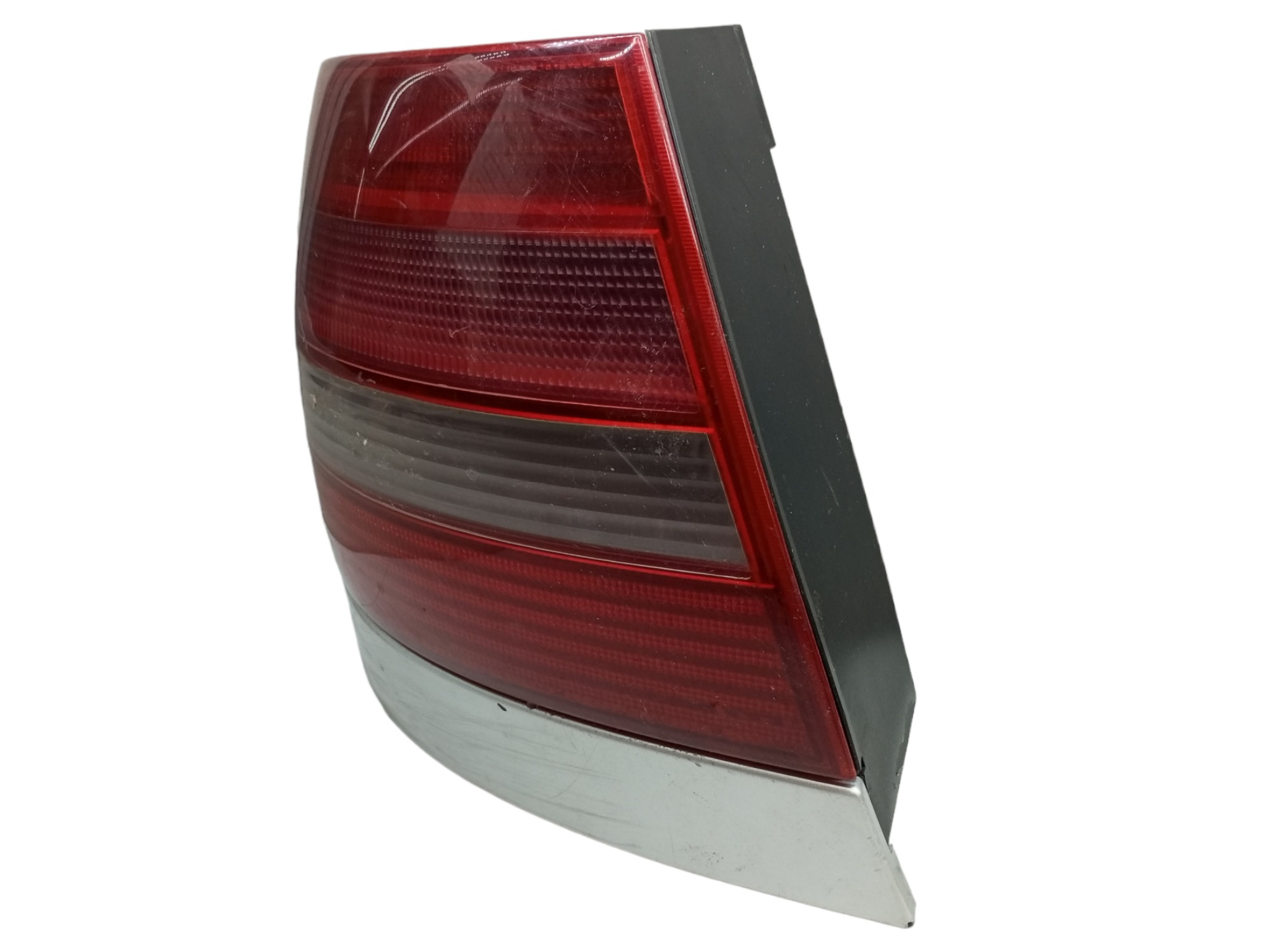 Lanterna Audi A4 2.4 Traseira Lado Esquerdo 1998 1999  Esquerdo Vermelho 3