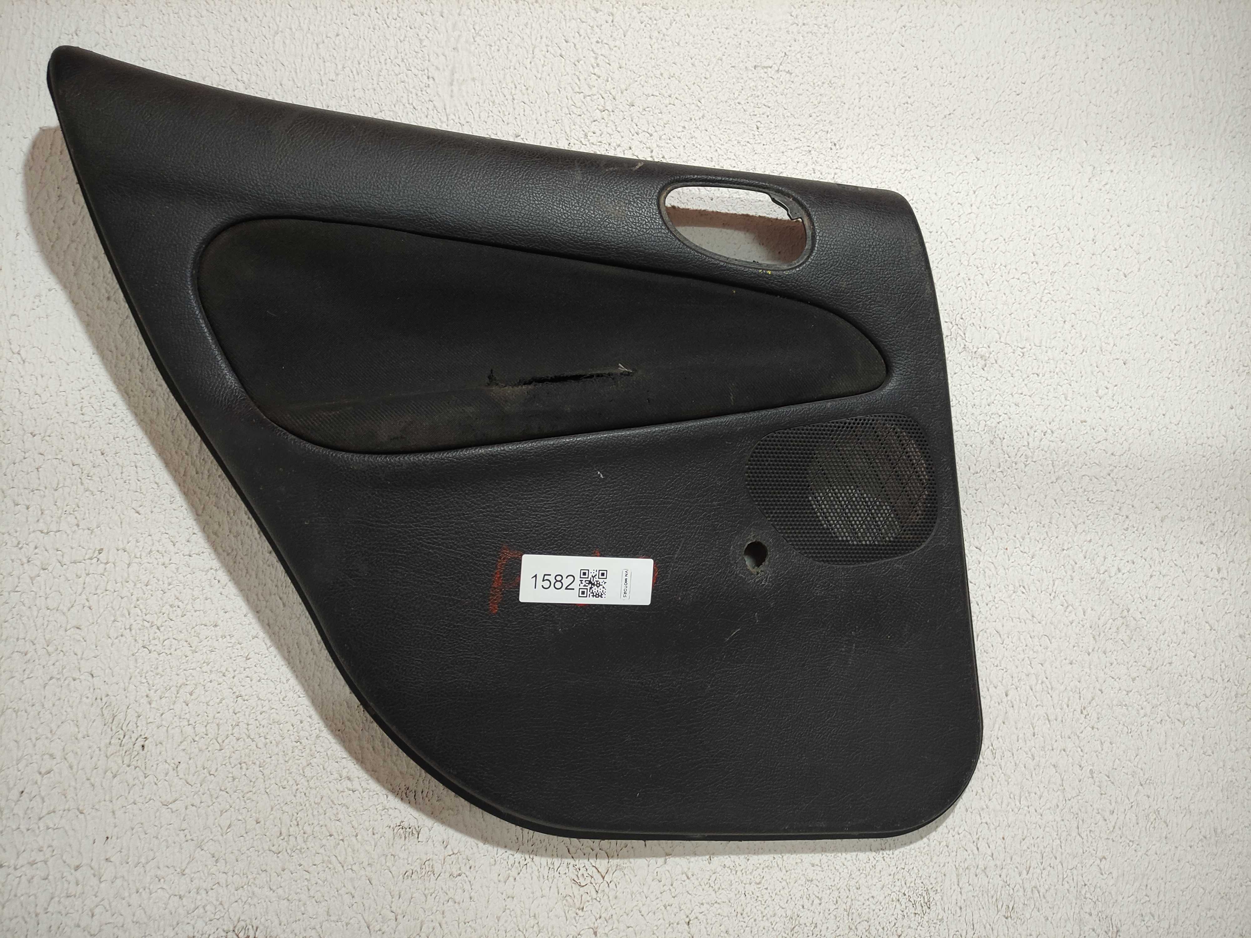 Forro De Porta Traseira Esquerda Peugeot 206 1