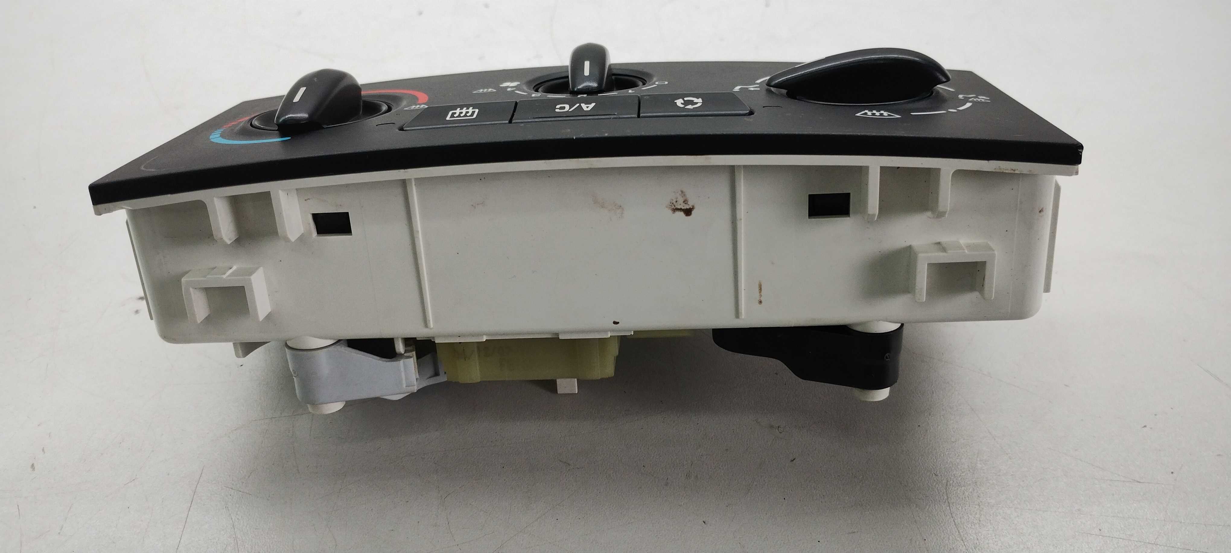 Comando Do Ar Condicionado Peugeot 307 Sedan 2008 4