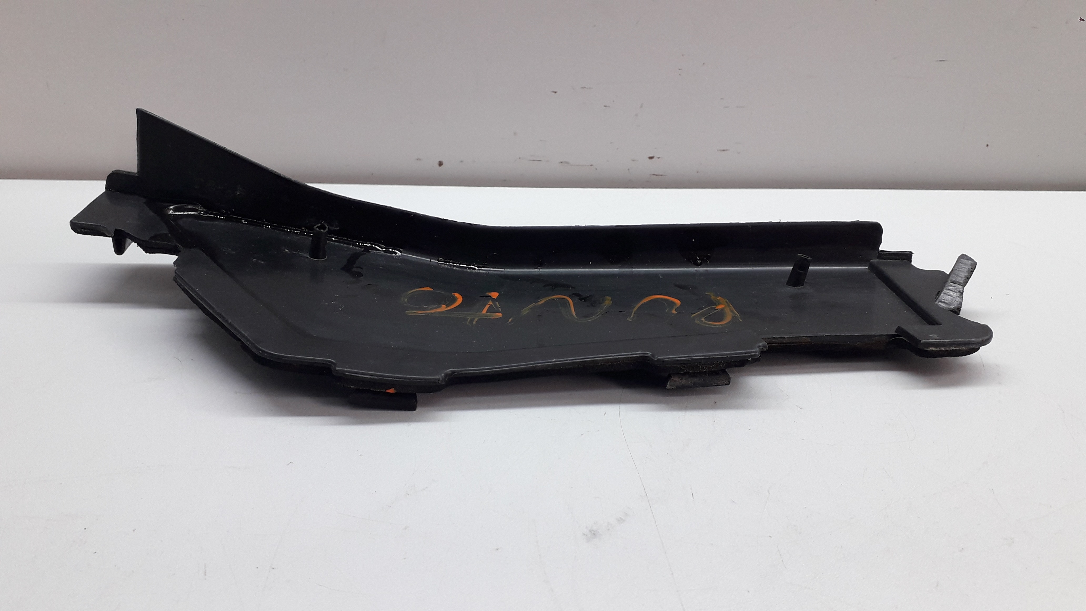 Acabamento Esquerdo Churrasqueira Fiat Punto 12/16 Avariada Preto 2