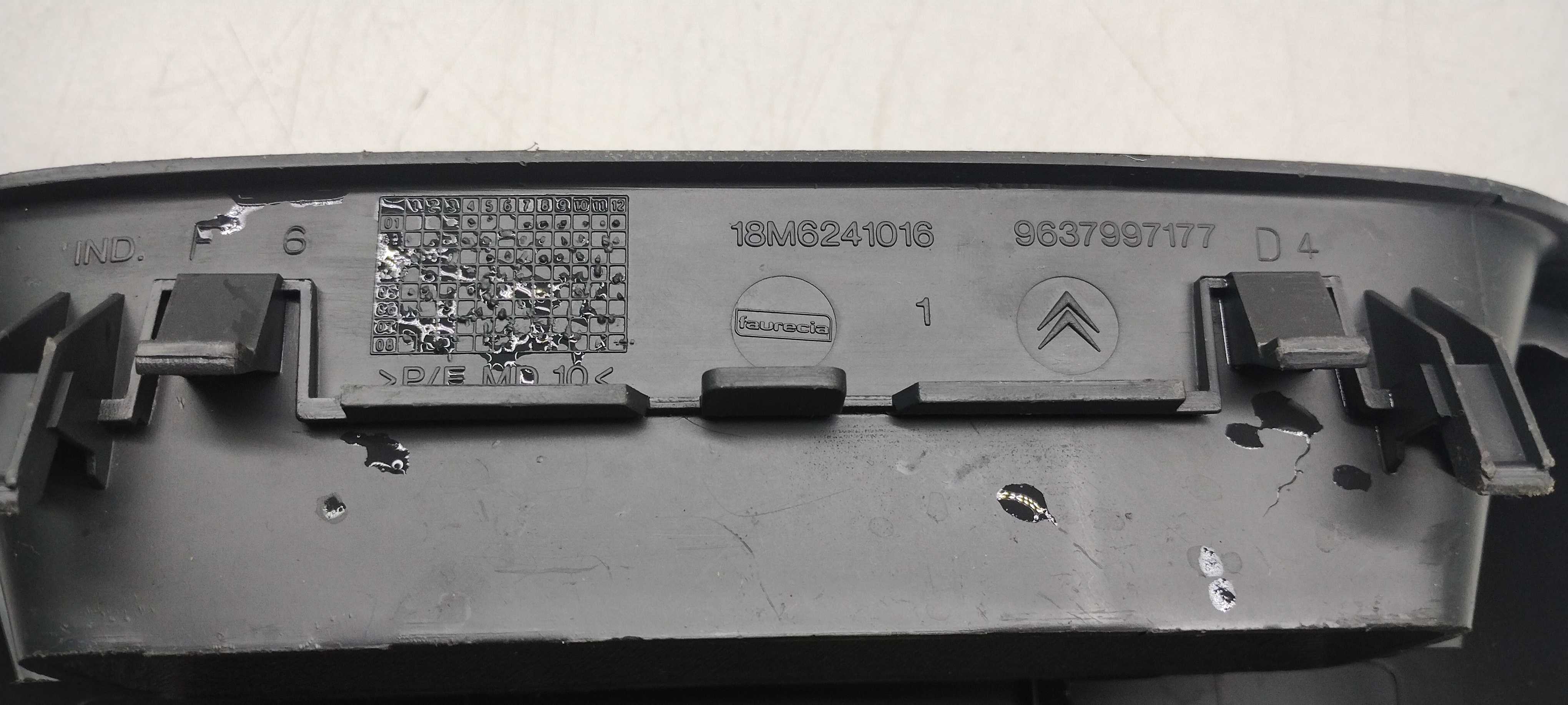 Moldura Computador Bordo Citroen C3 2004/2007 4