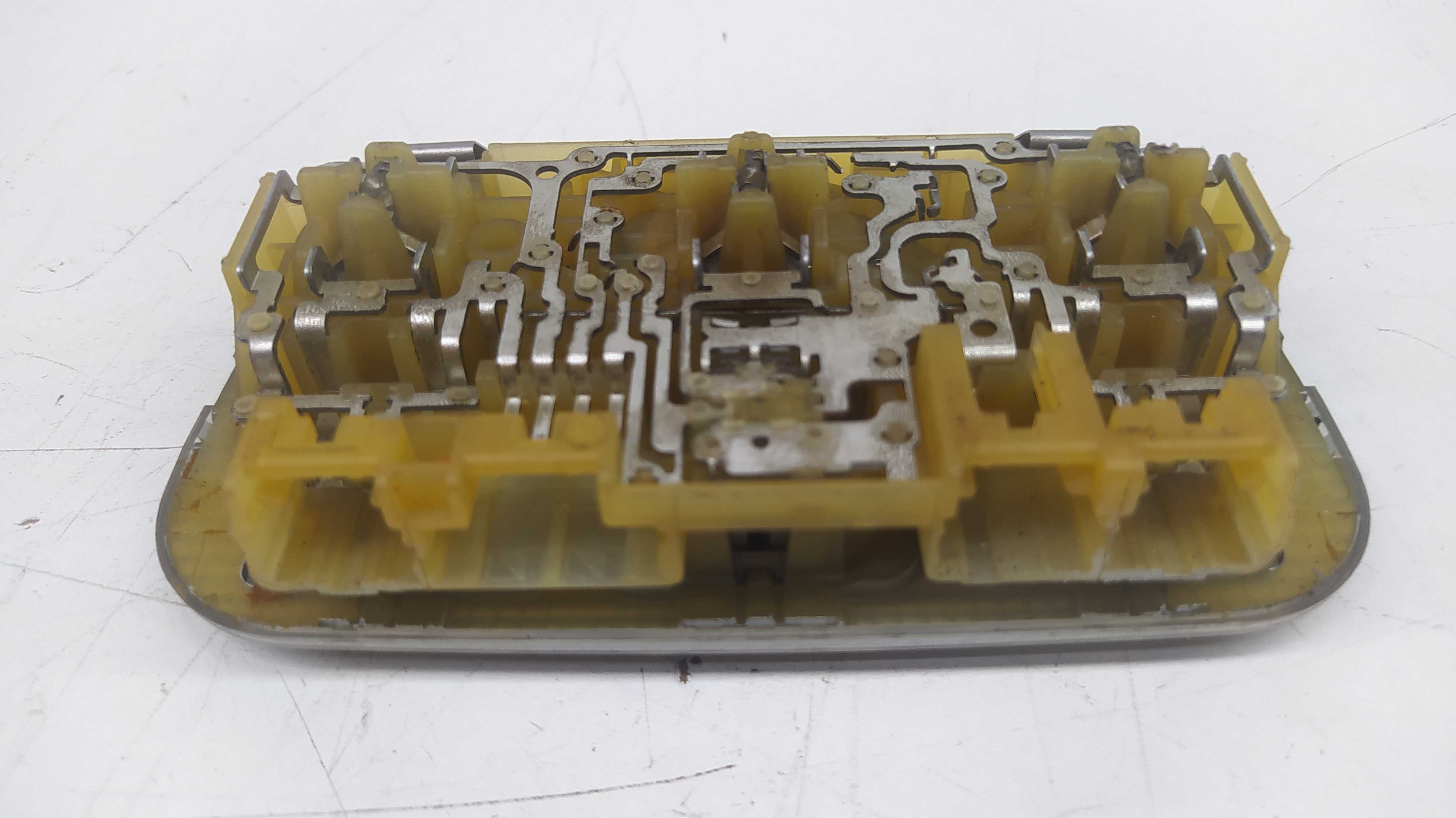 Luz De Teto Cortesia Peugeot 307 2011 3