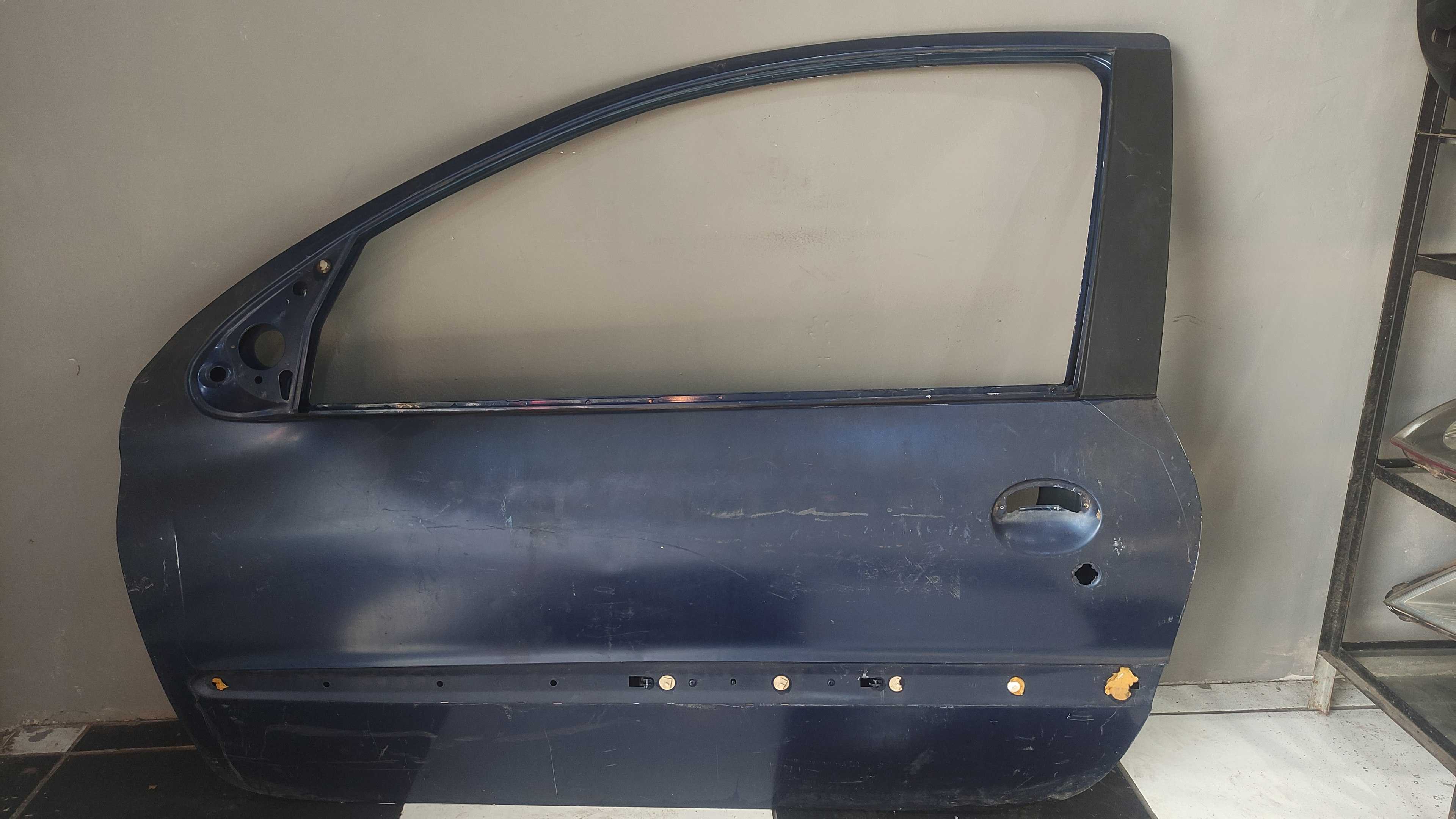 Porta Esquerda Peugeot 206 2p 2
