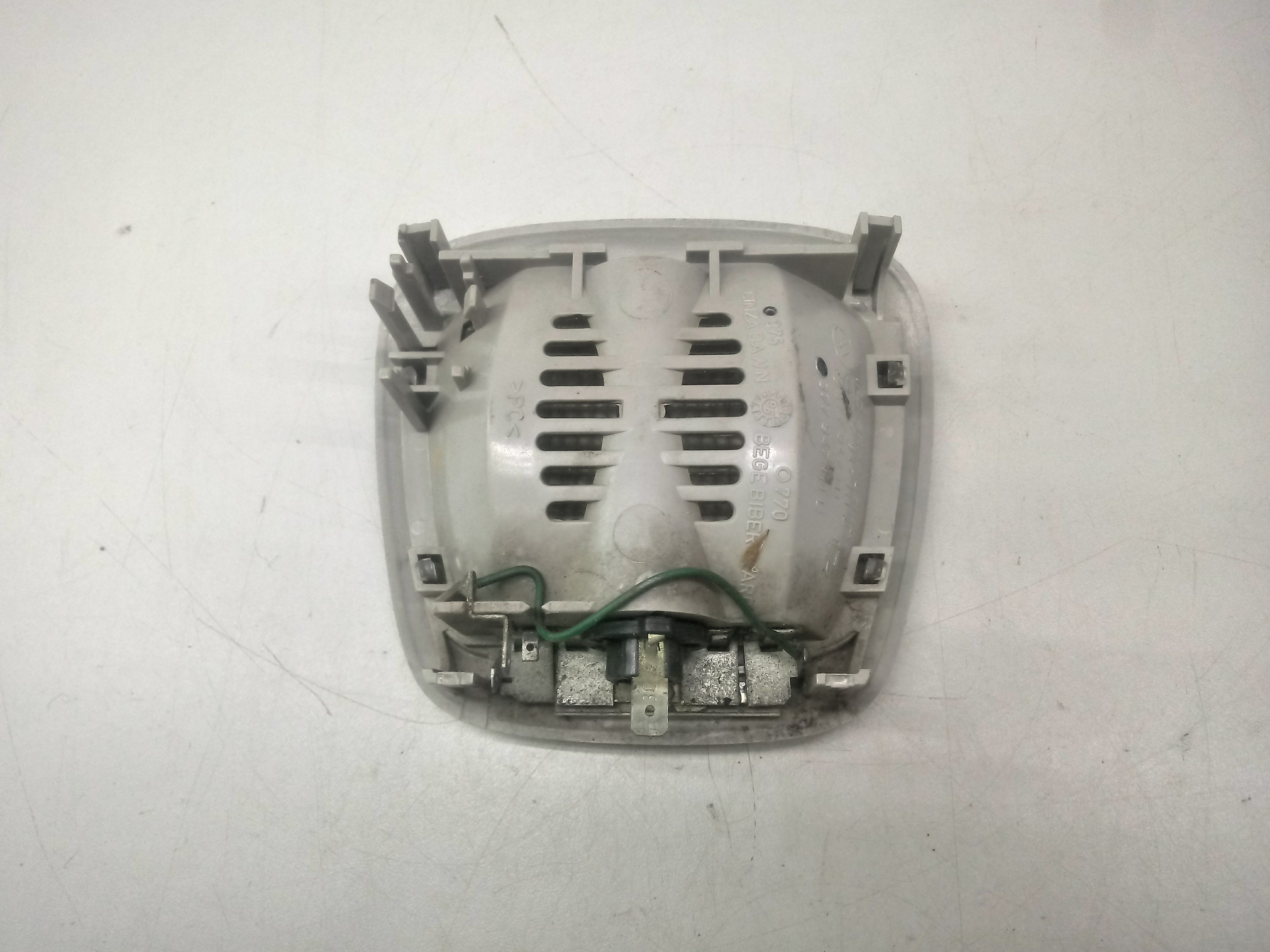 Luz De Teto Vw Gom Parati Saveiro G2 Bola 97/01 2