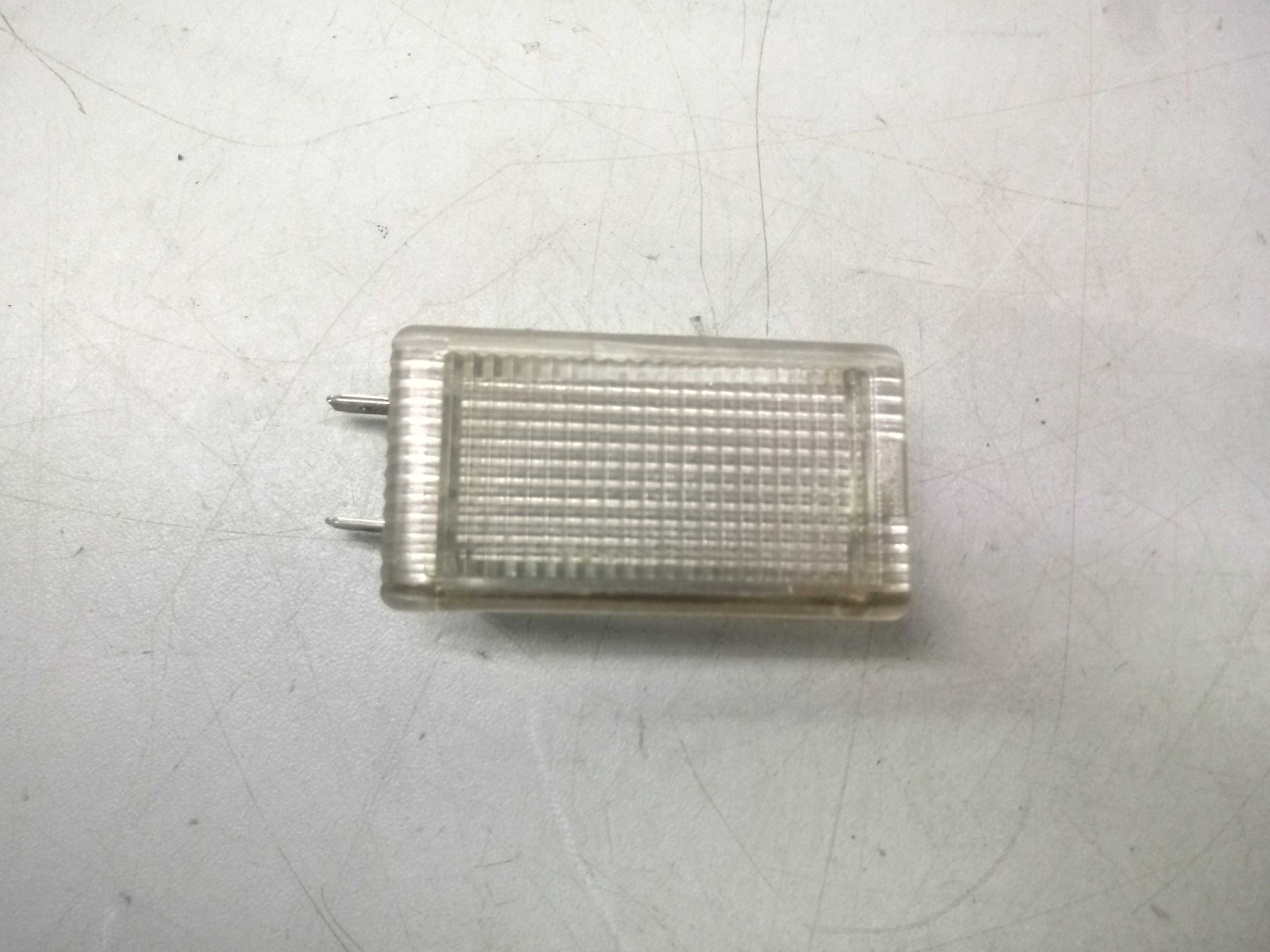 Luz Cortesia Audi A3 99/01 1