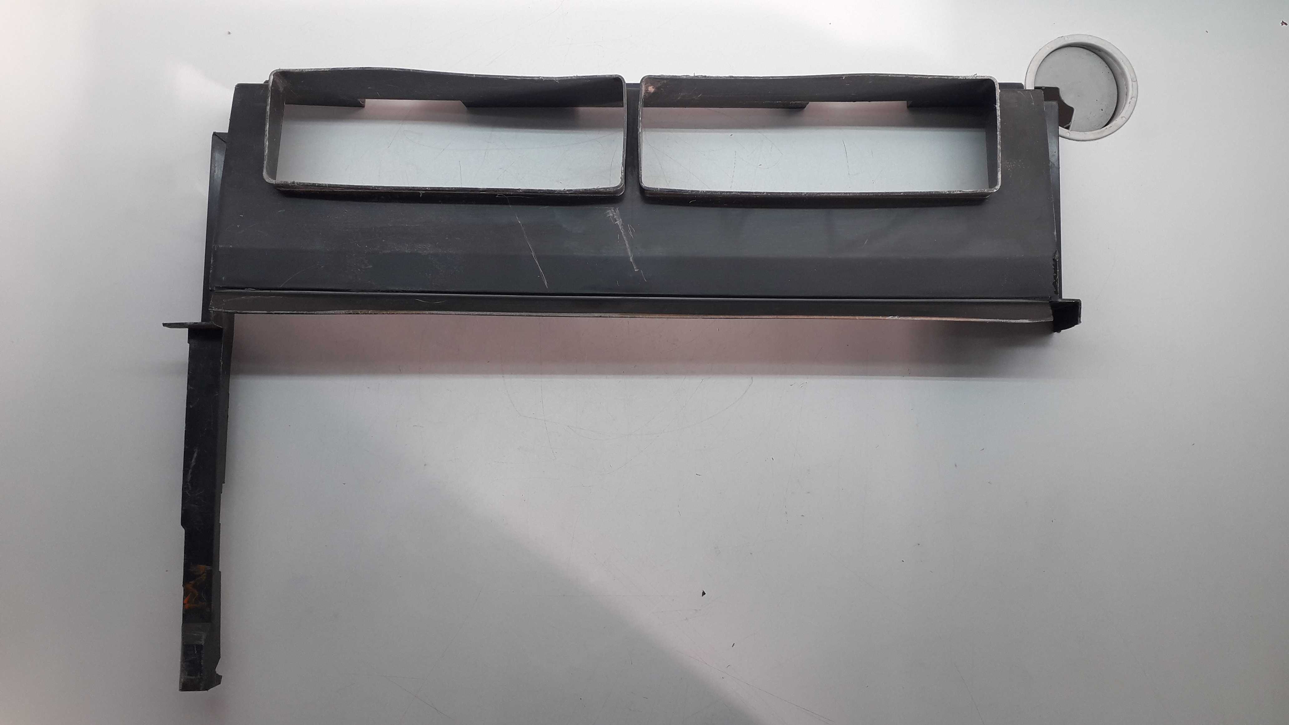Suporte Do Defletor Radiador Mercedes C220 1995