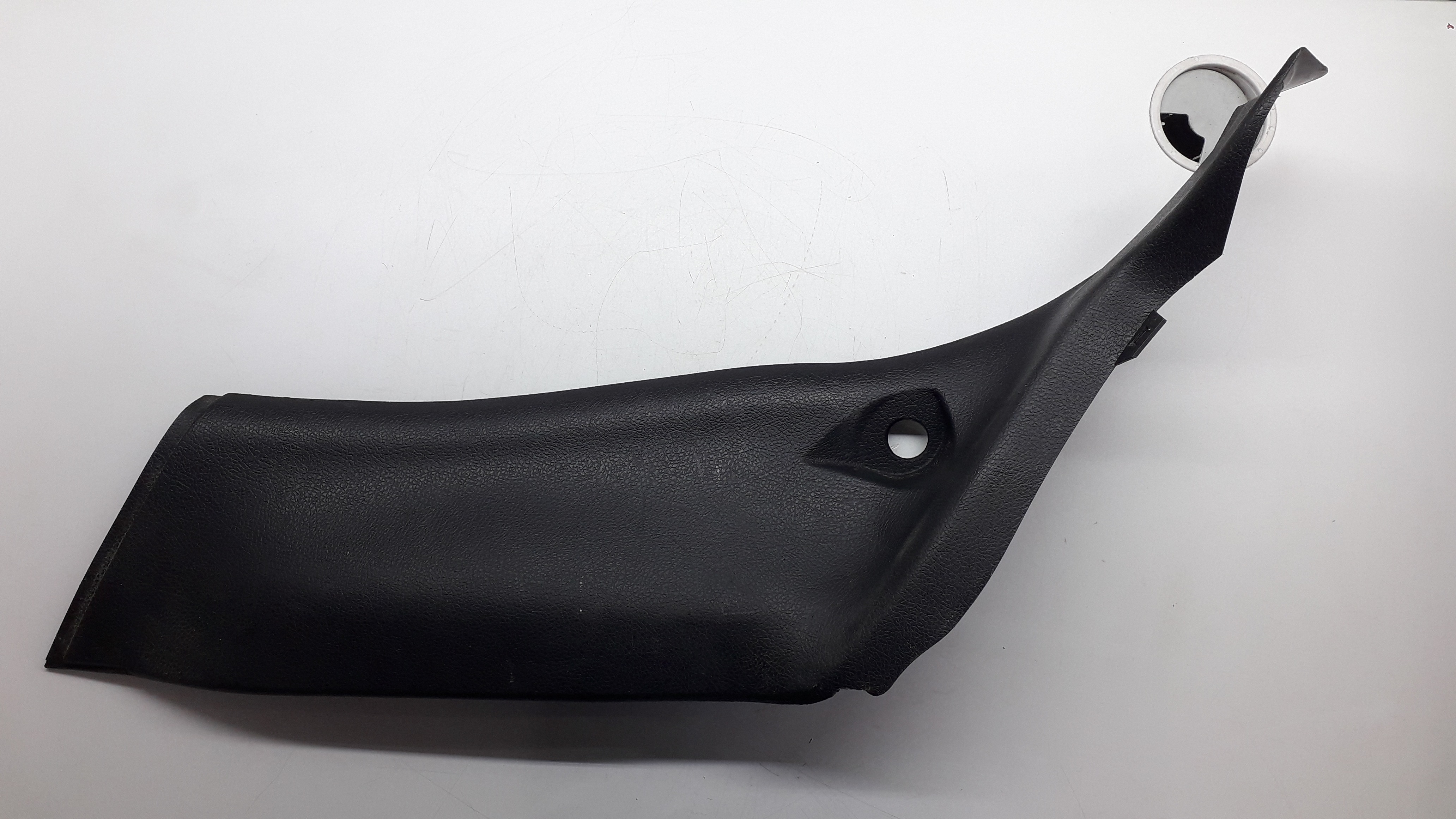Moldura Acabamento Coluna Traseira Esquerda Peugeot 206 07 1