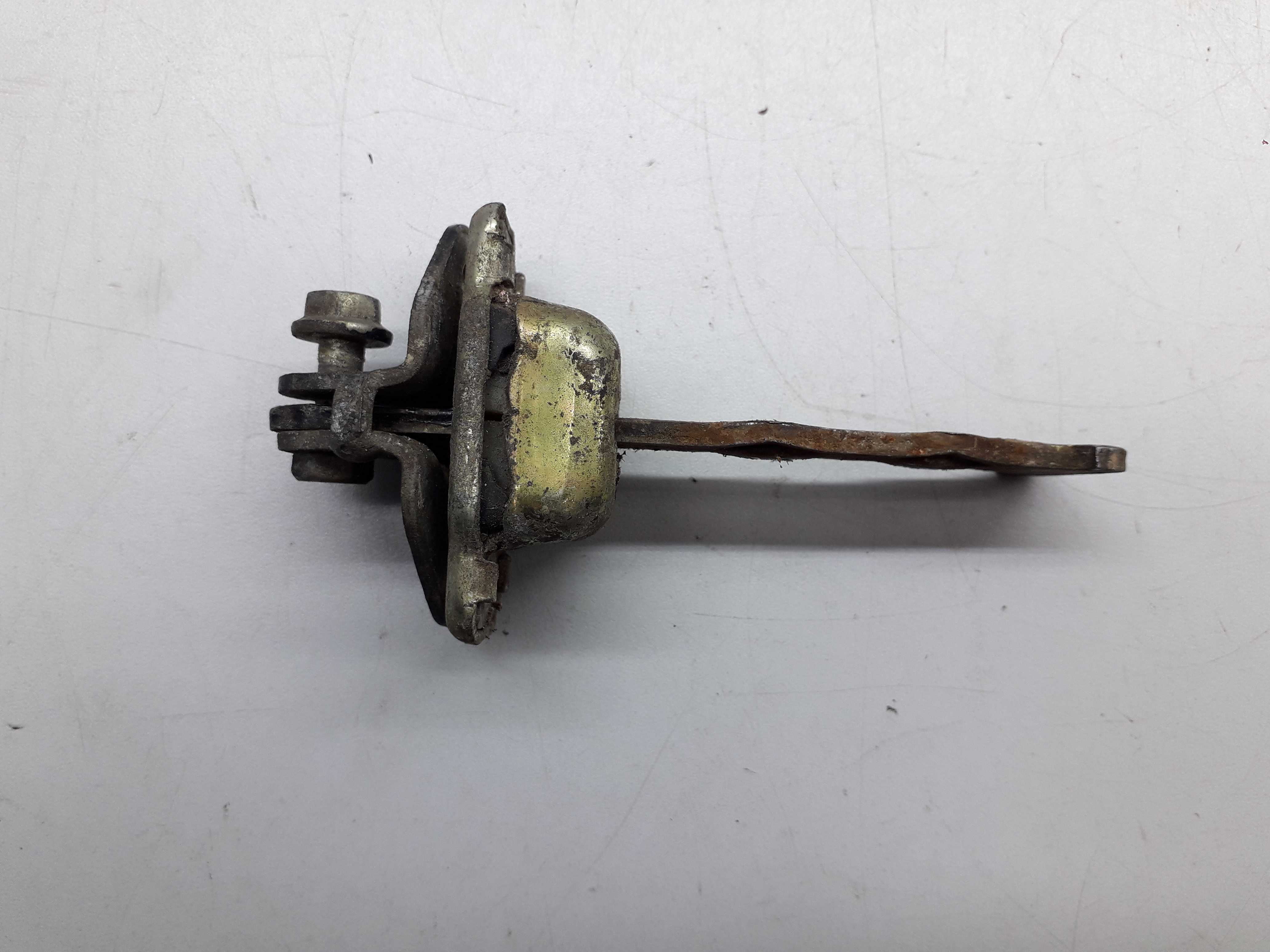 Limitador Porta Traseira Vw Golf 1995 1