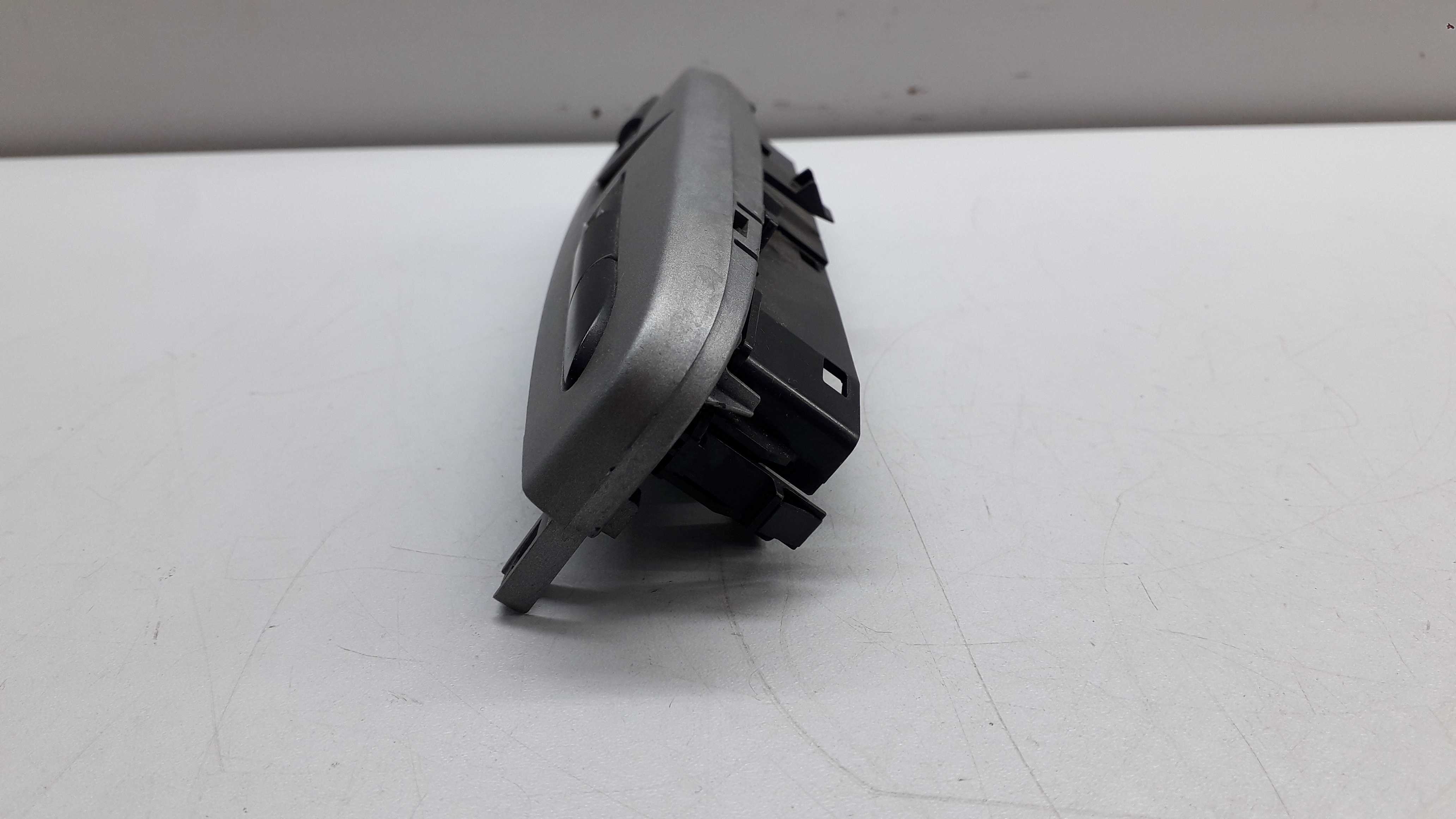 Comando Botão Pisca Alerta Peugeot 408 2013/2014 Cinza 2