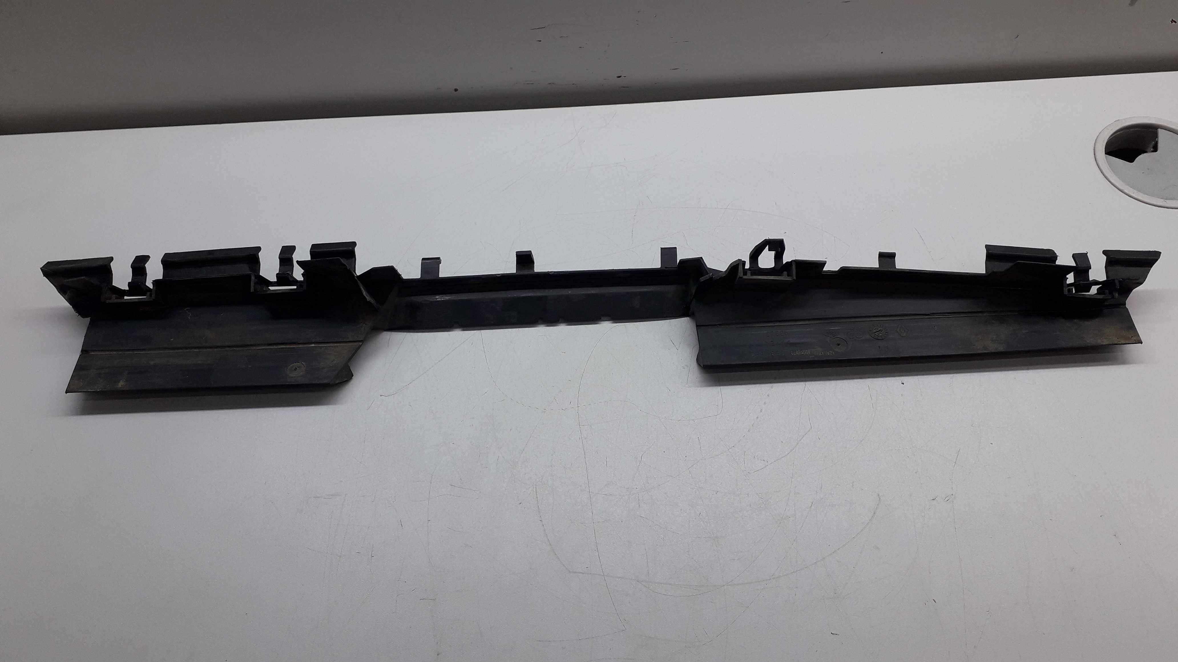 Defletor Superior Radiador Renault Megane 2007/2013 4