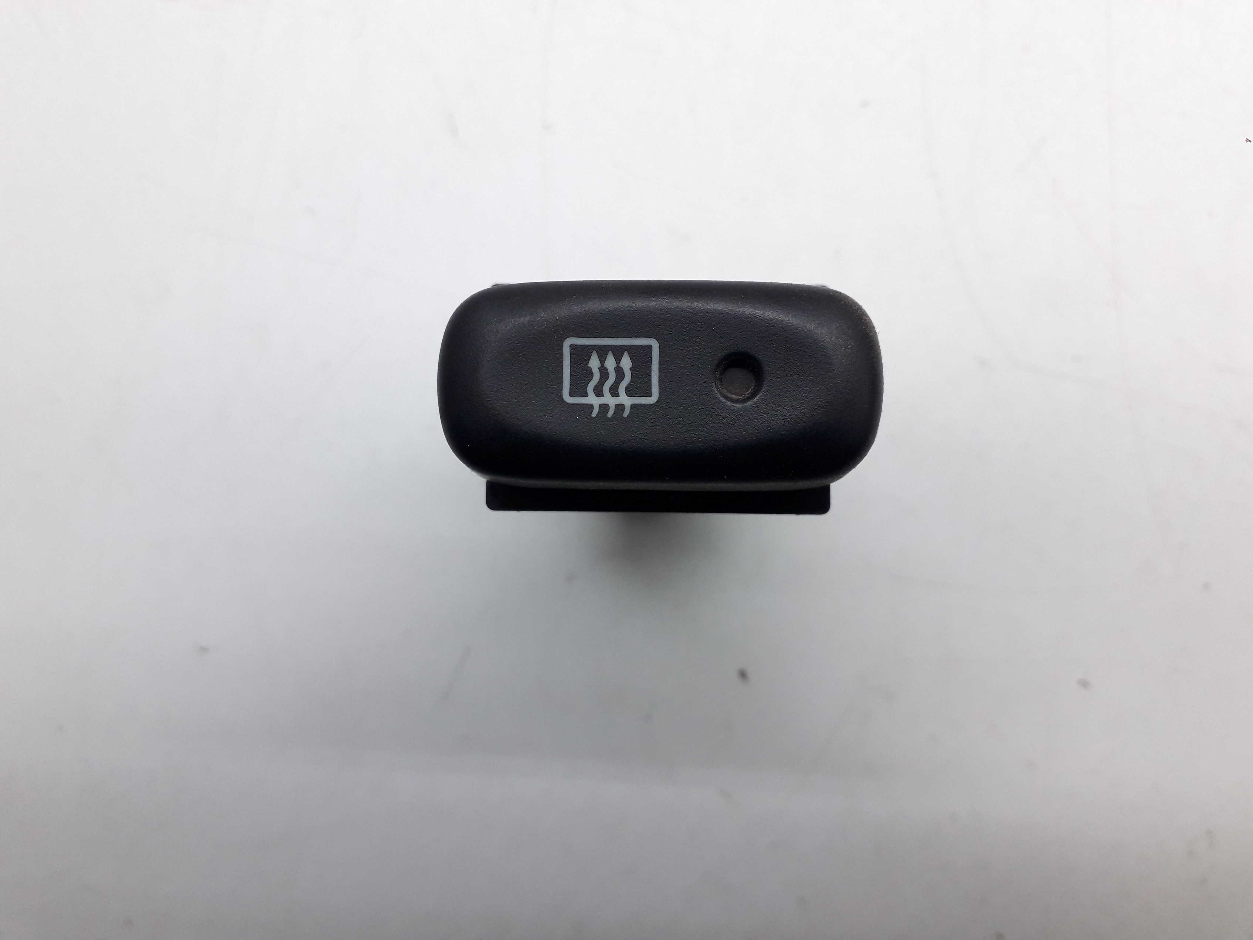 Botão Desembaçador Gm Tracker 2008 1