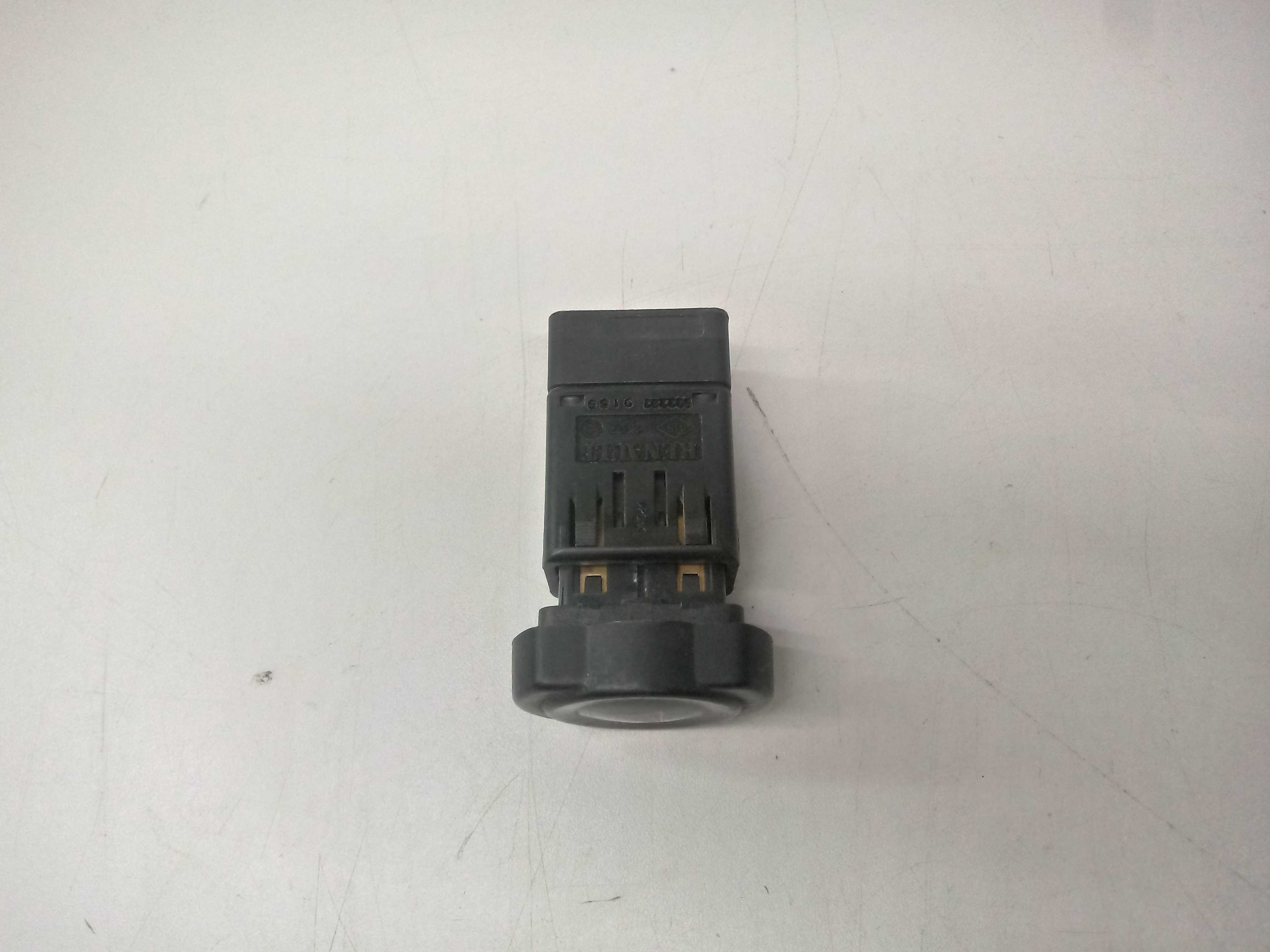 Botao Pisca Alerta Renault Sandero 08/14 Preto/vermelho 2