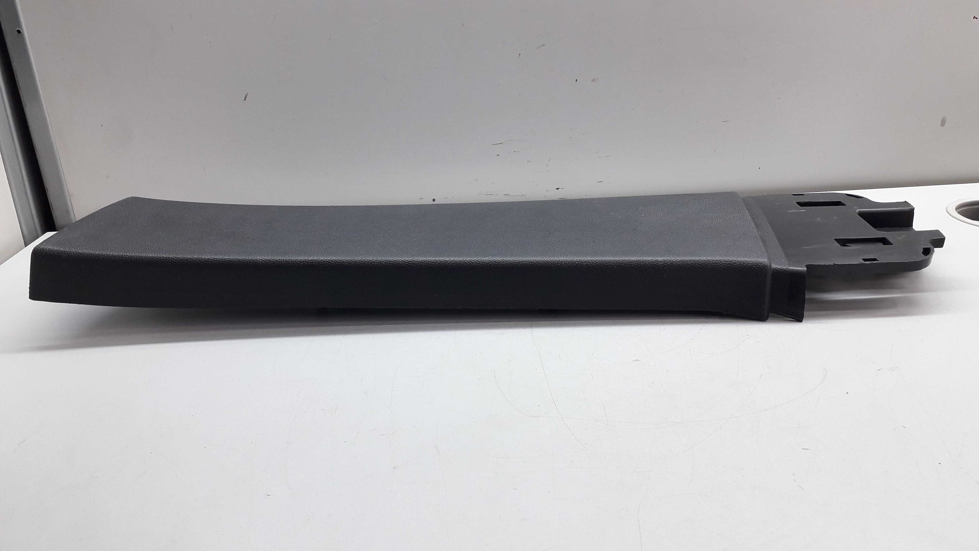 Moldura Coluna Central Esquerda Gm Vectra 2008 2