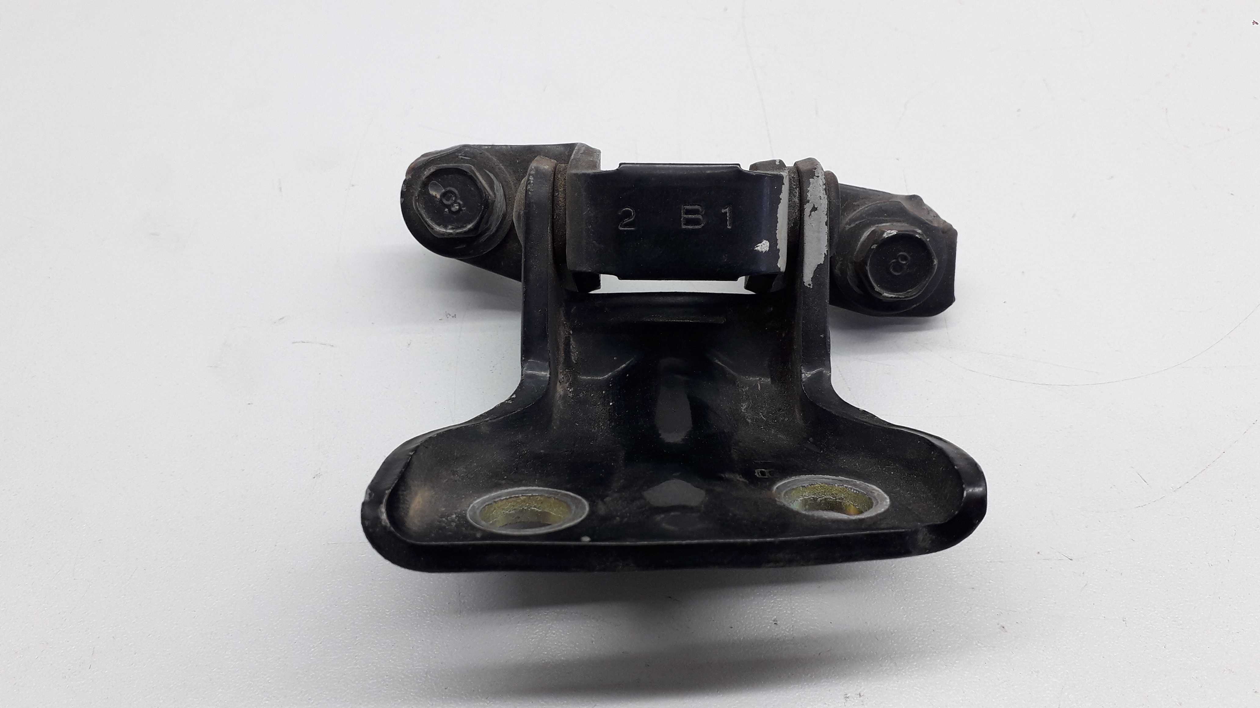 Dobradiça Porta Traseira Pajero Sport 2002 3