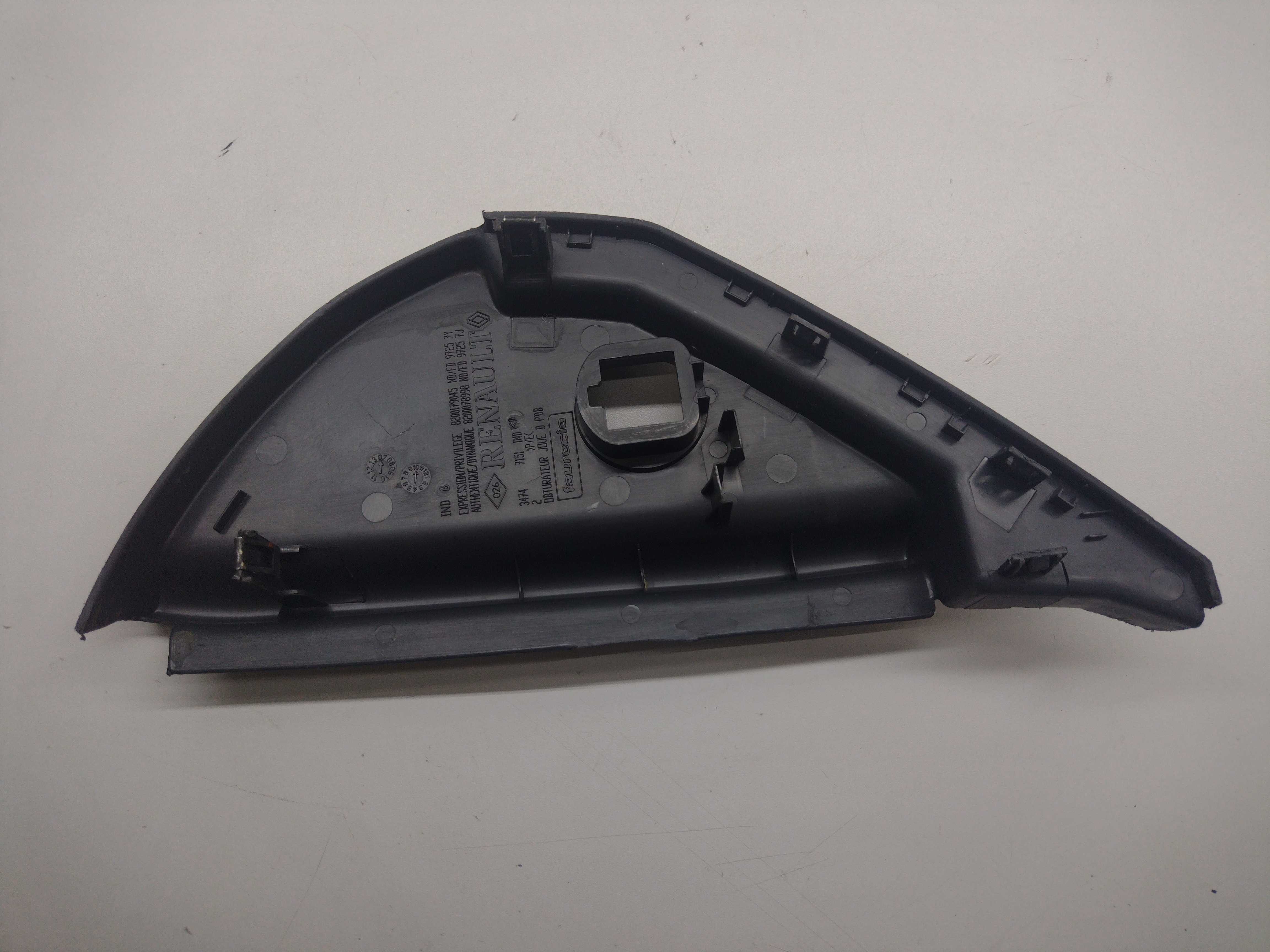Acabamento Painel Lateral Direta Renault Megane 2006/2012 3