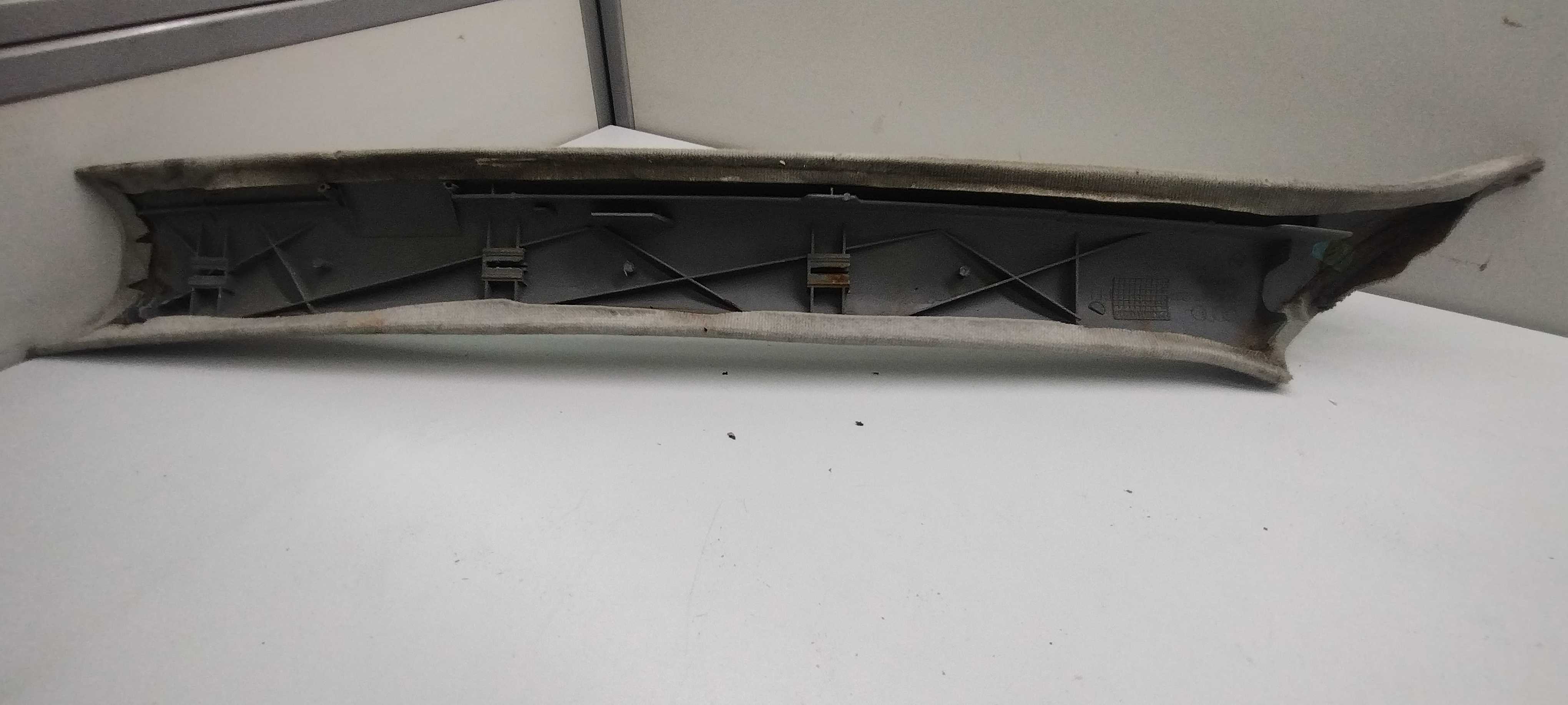 Moldura Coluna Audi A3 Dianteira Direita 99/2003 2