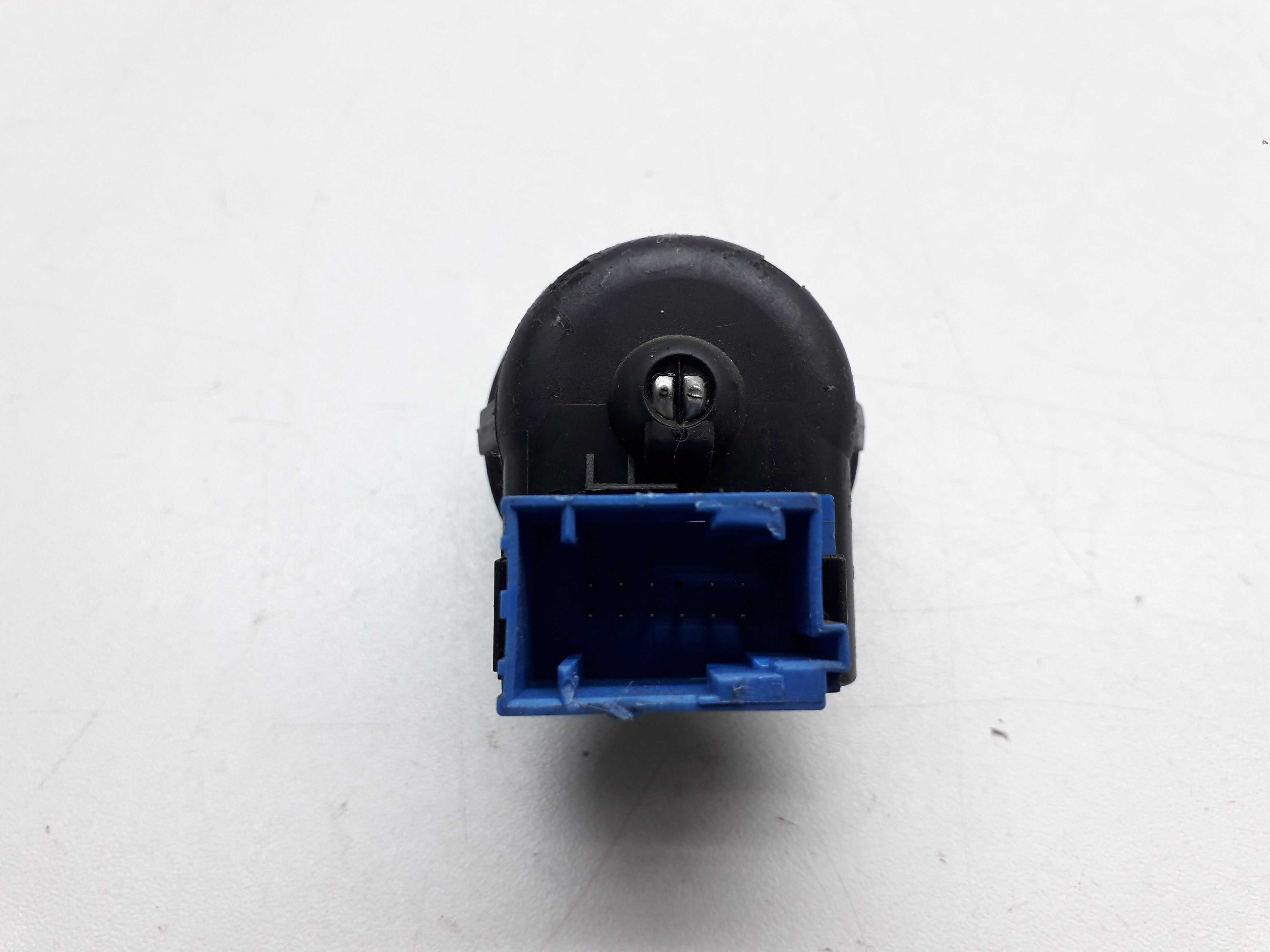Botão Regulagem Retrovisor Citroen Xsara Picasso 2003/2012 6