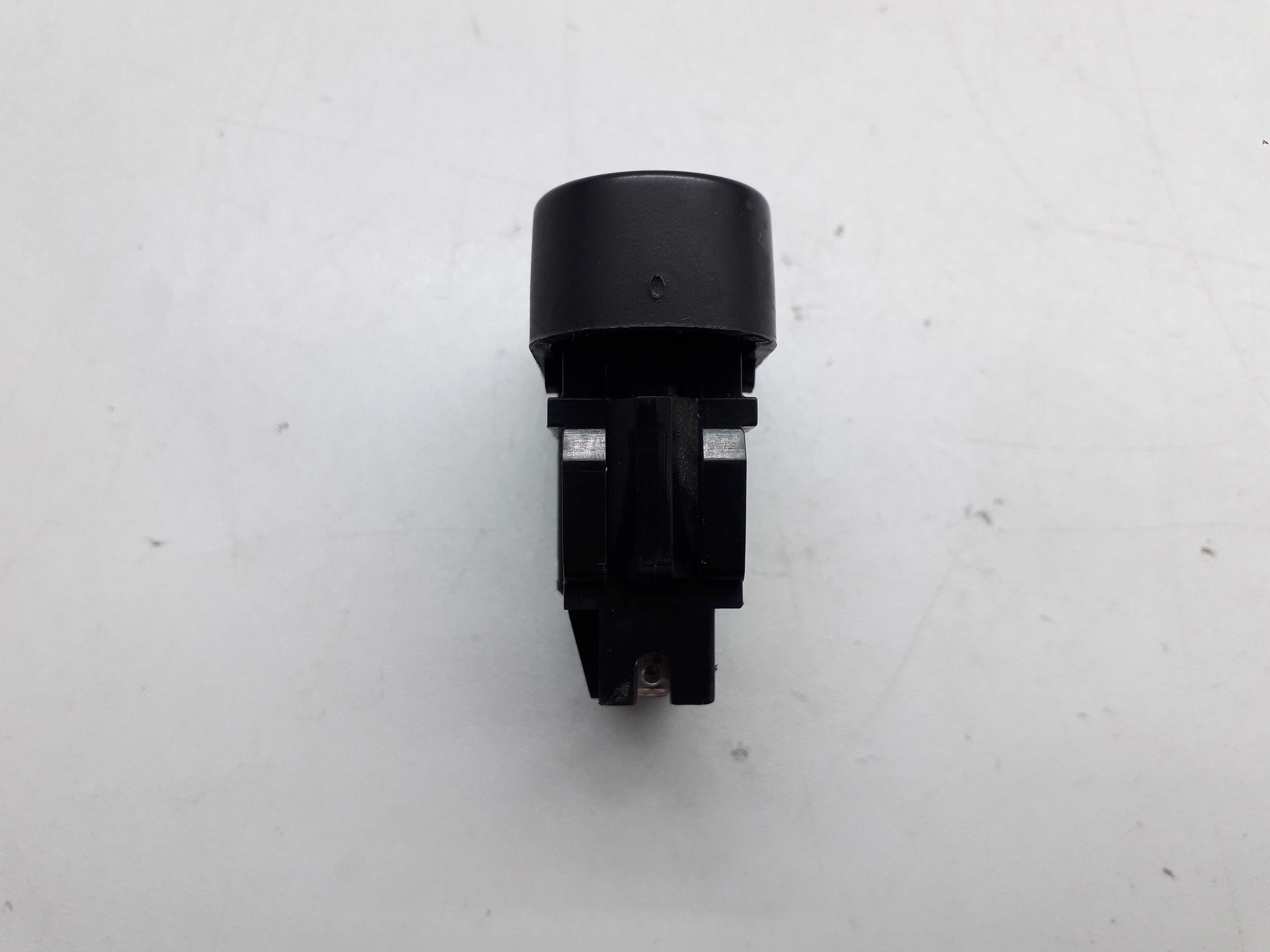 Botão Trava Elétrica Portas Renault Logan Sandero 2011 2