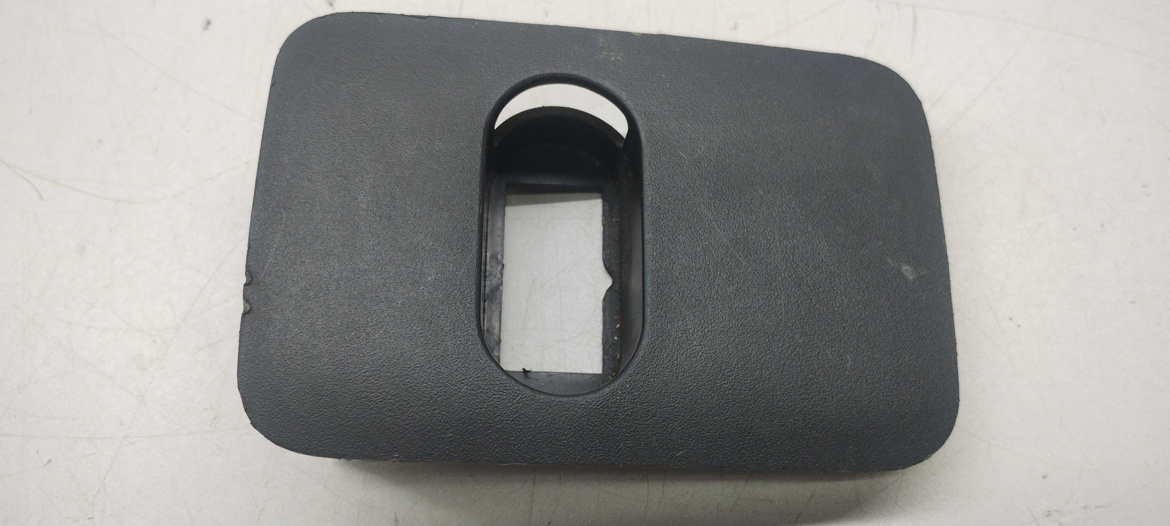 Moldura Botão Desembaçador Renault Clio 2002/2015 1