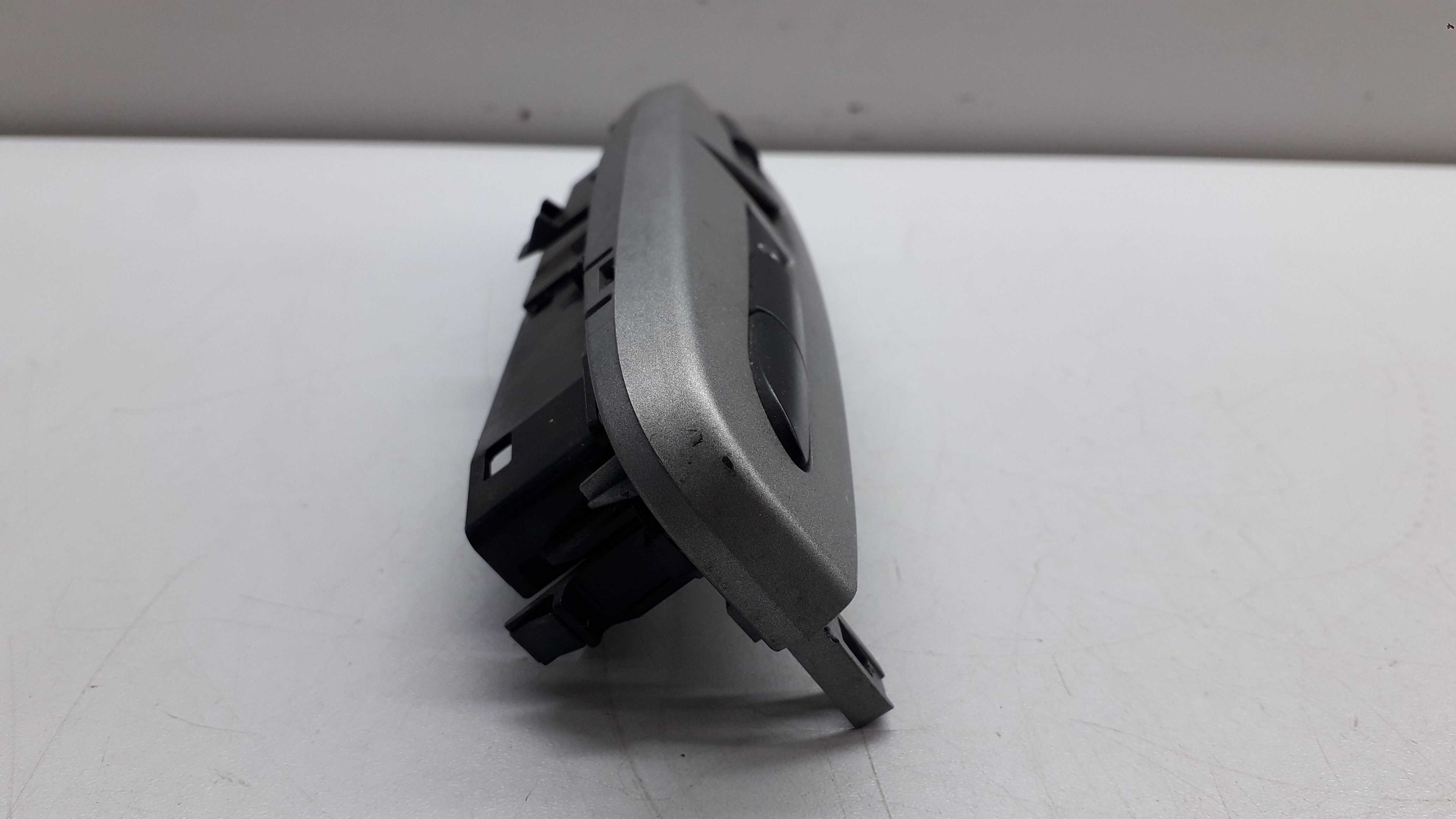 Comando Botão Pisca Alerta Peugeot 408 2013/2014 Cinza 4