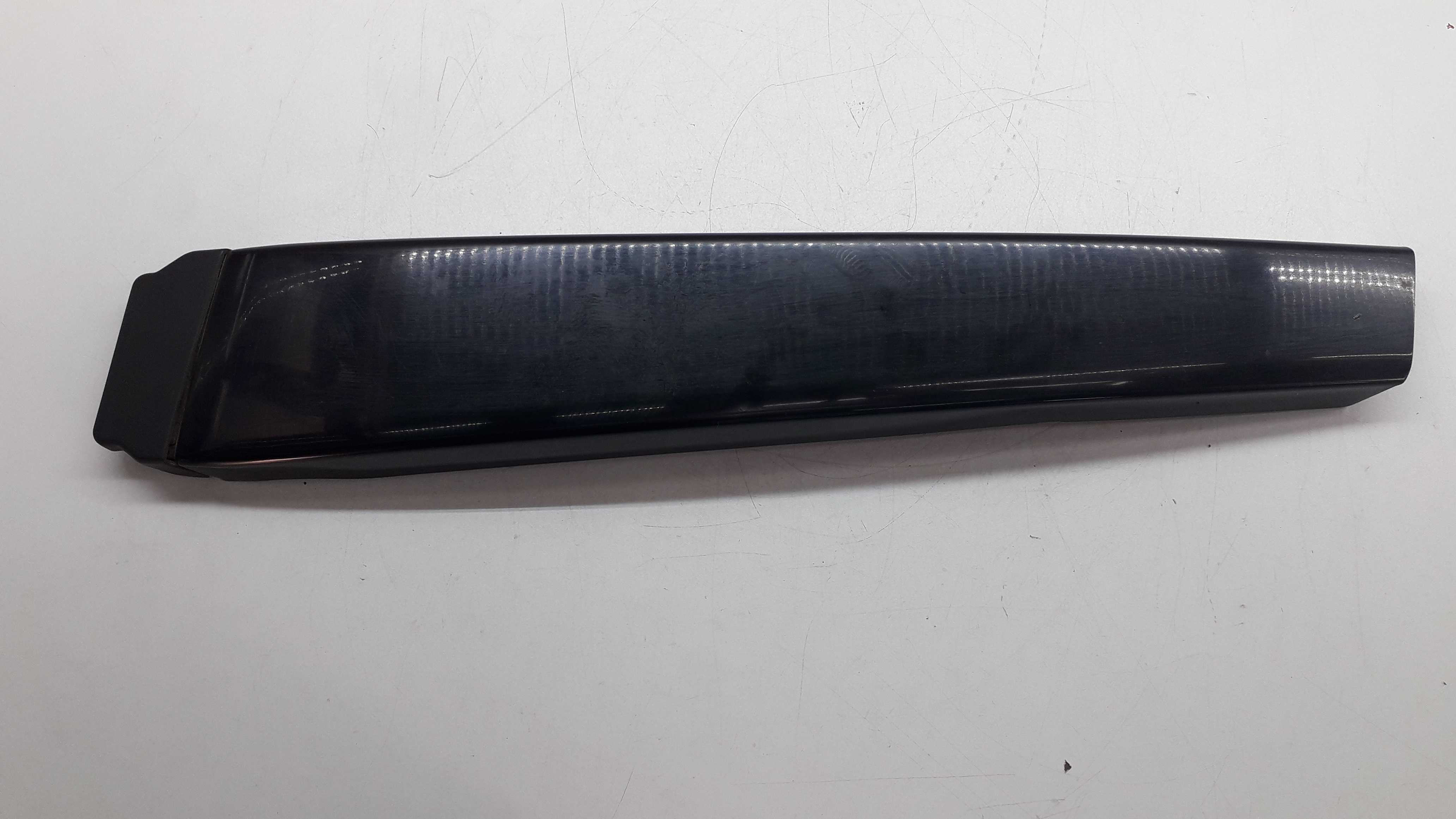 Acabamento Externo Coluna Lado Direito Audi A4 99