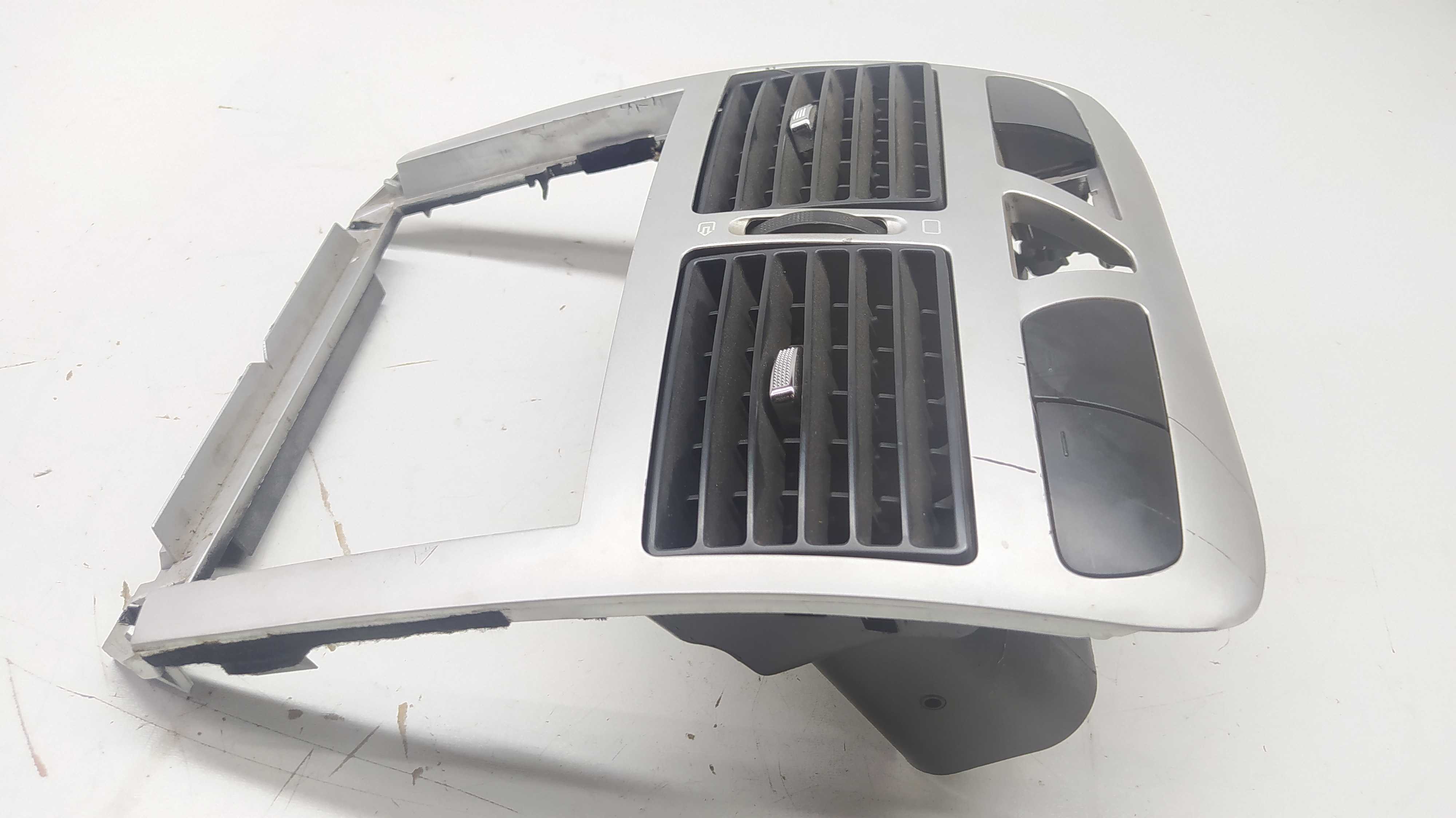 Moldura Central Do Painel Peugeot 307 Sedan 3