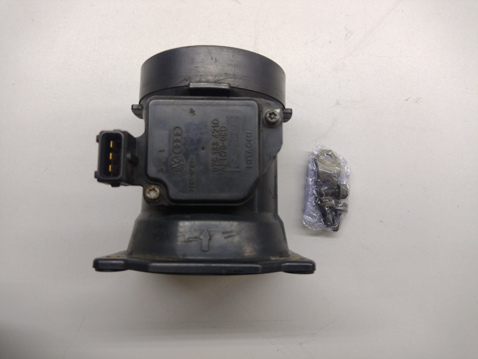 Sensor De Fluxo De Ar Audi A4/passat 2.8 3