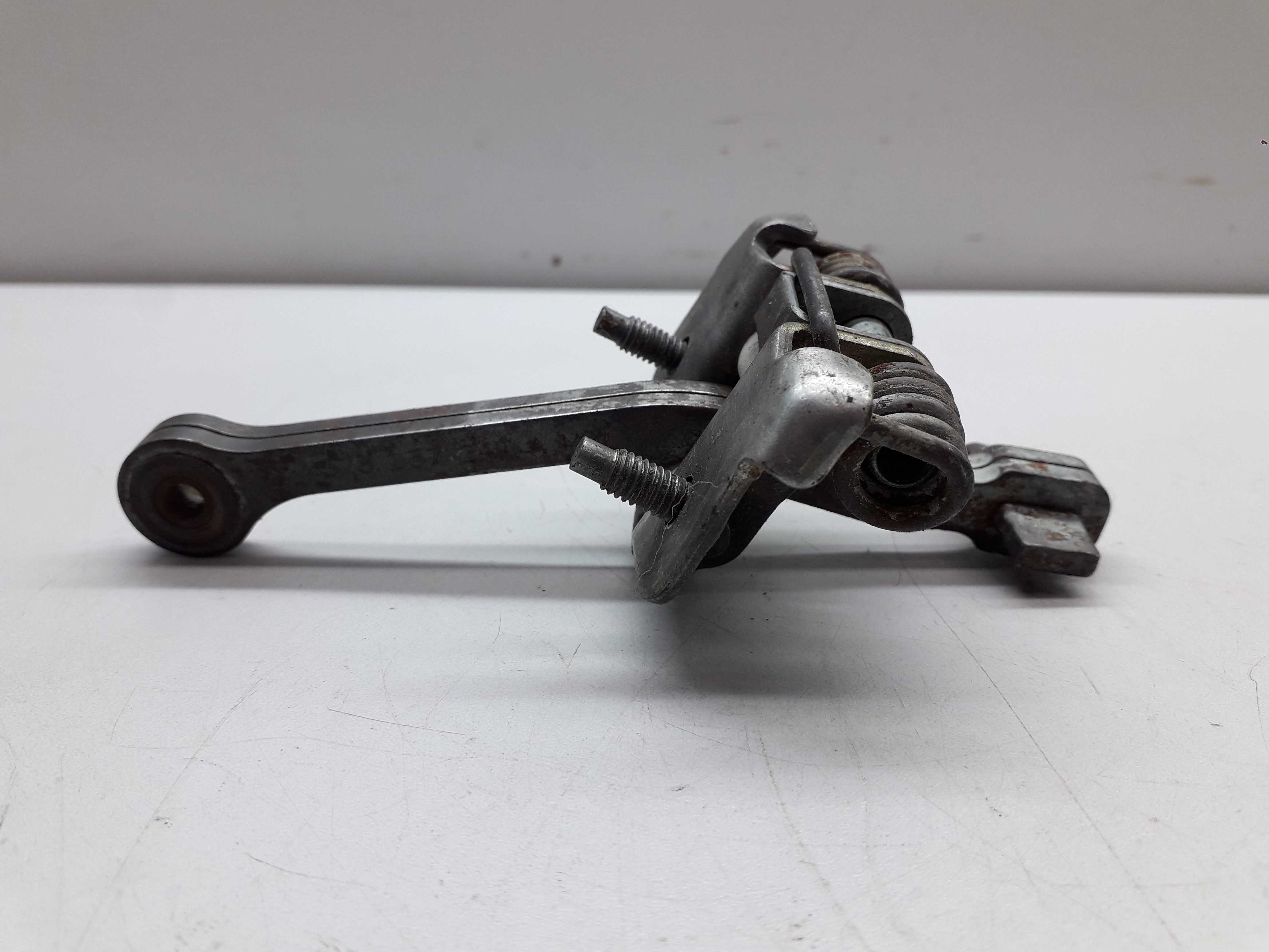 Limitador Porta Dianteira Vw Gol Parati Saveiro 1994/2001 2