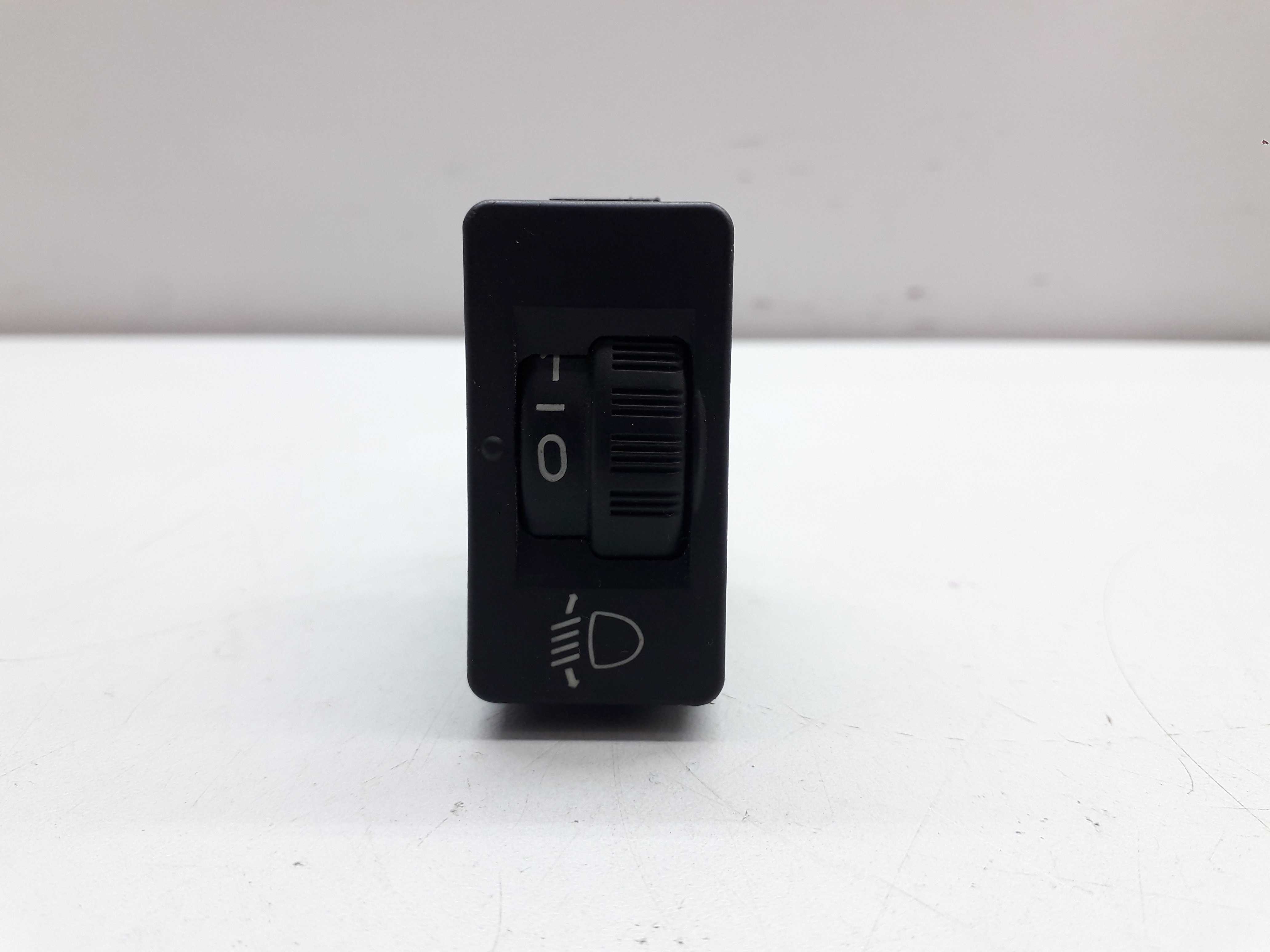 Botão Regulagem Farol Peugeot 307/citroen C4 1