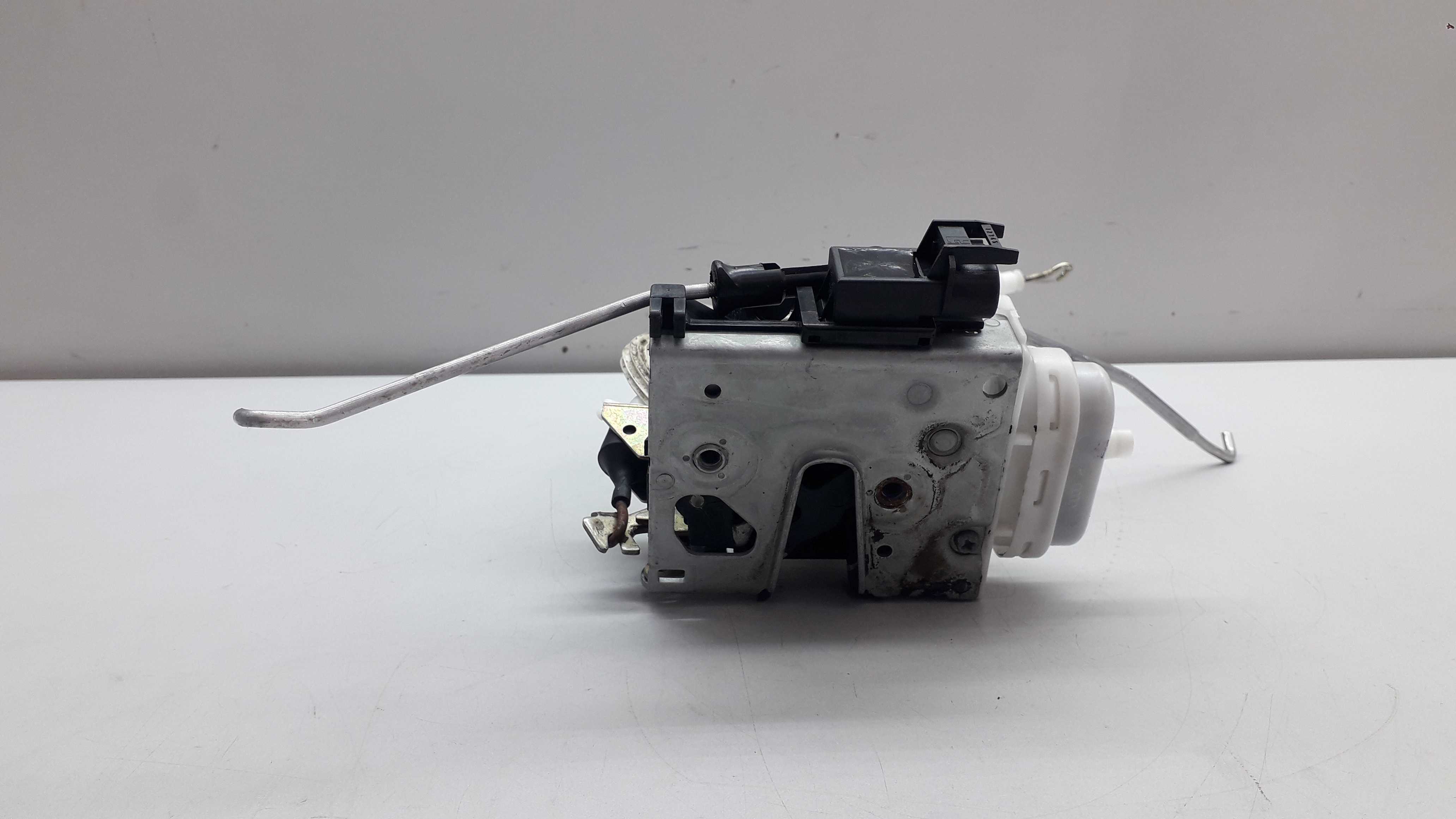 Fechadura Porta Dianteira Esquerda Audi A4 1999 5