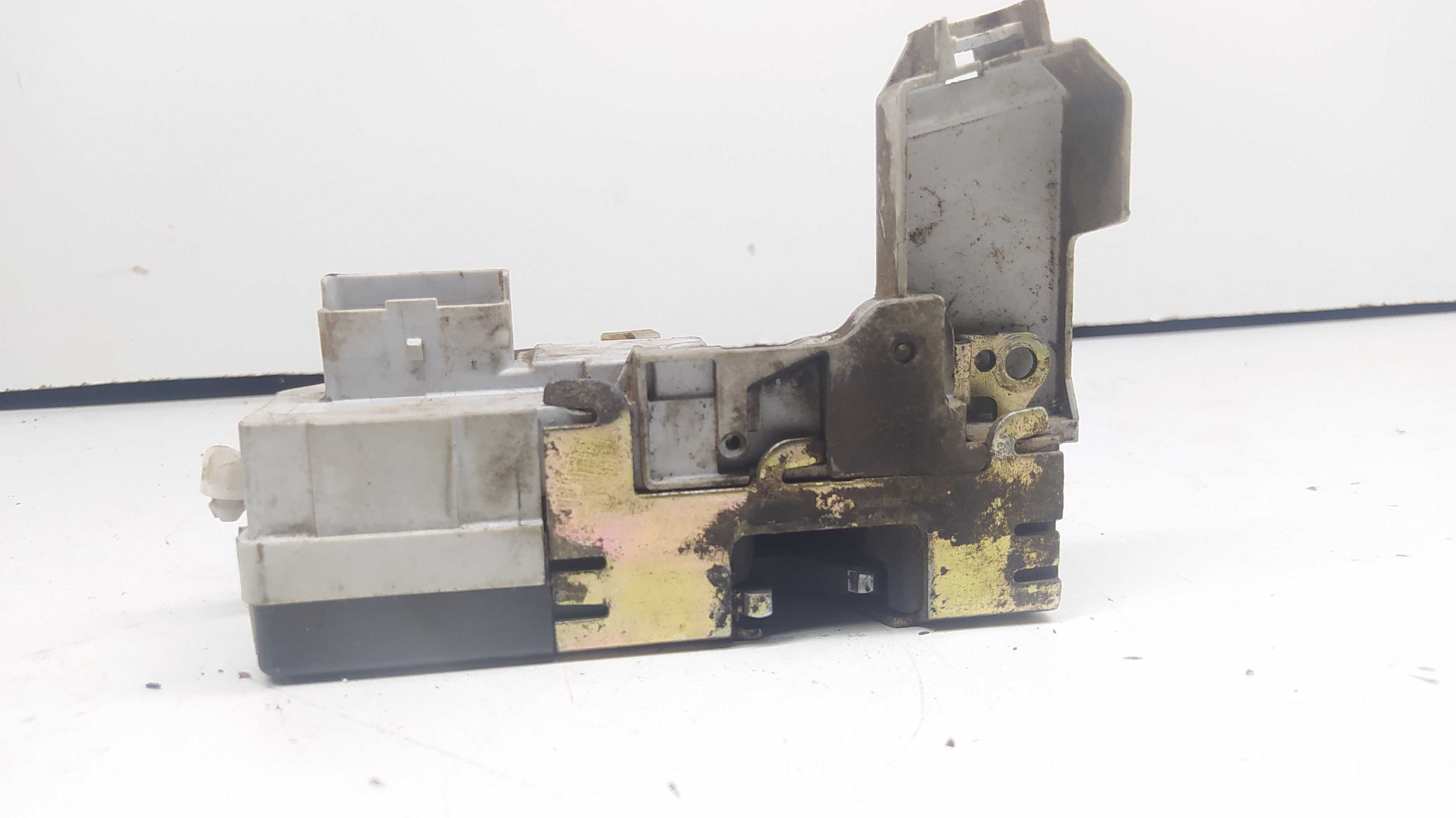 Fechadura Dianteira Esquerda Peugeot 307 2008 2