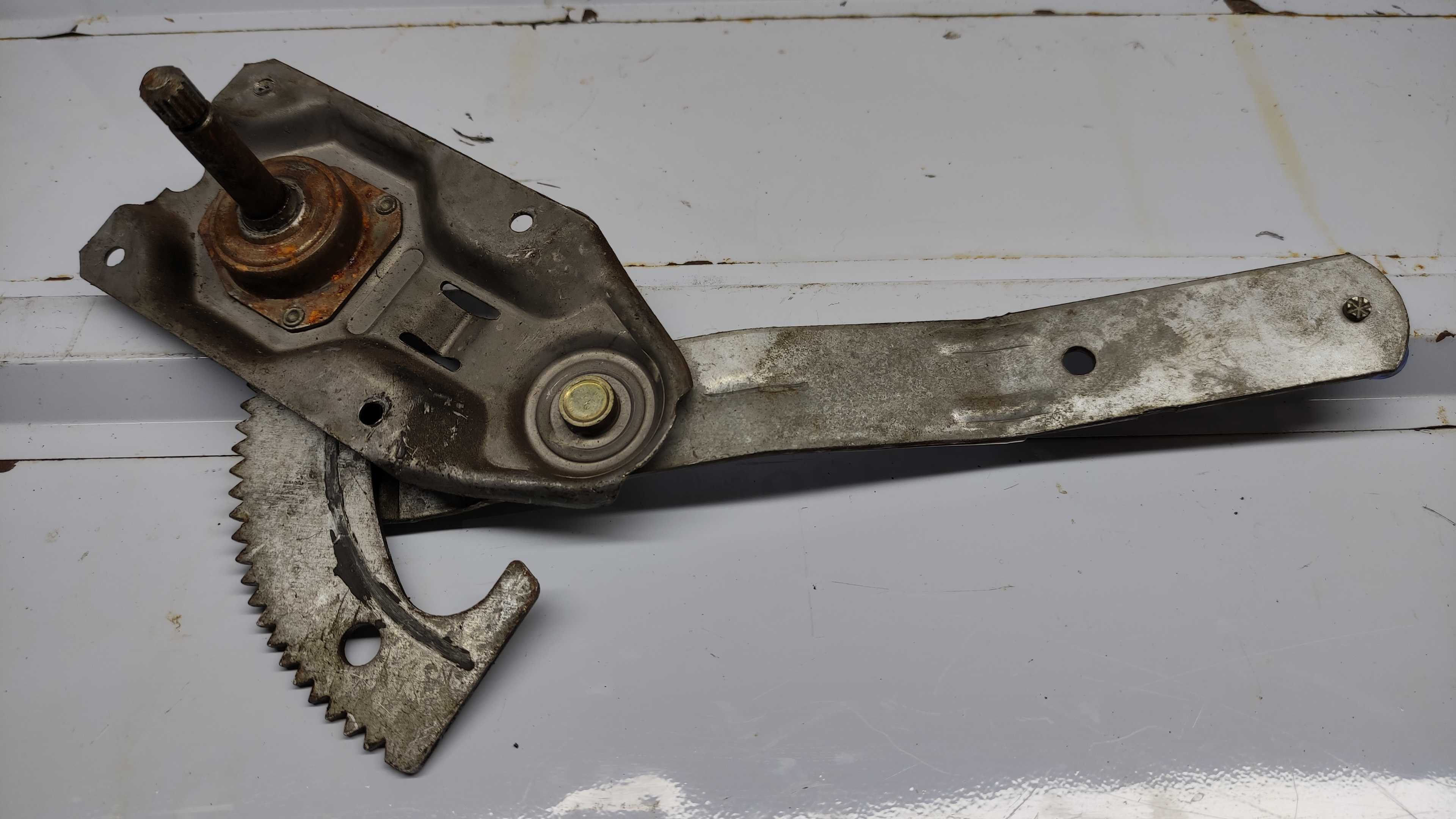 Máquina Vidro Manual Traseiro Direito Fiesta 98 2
