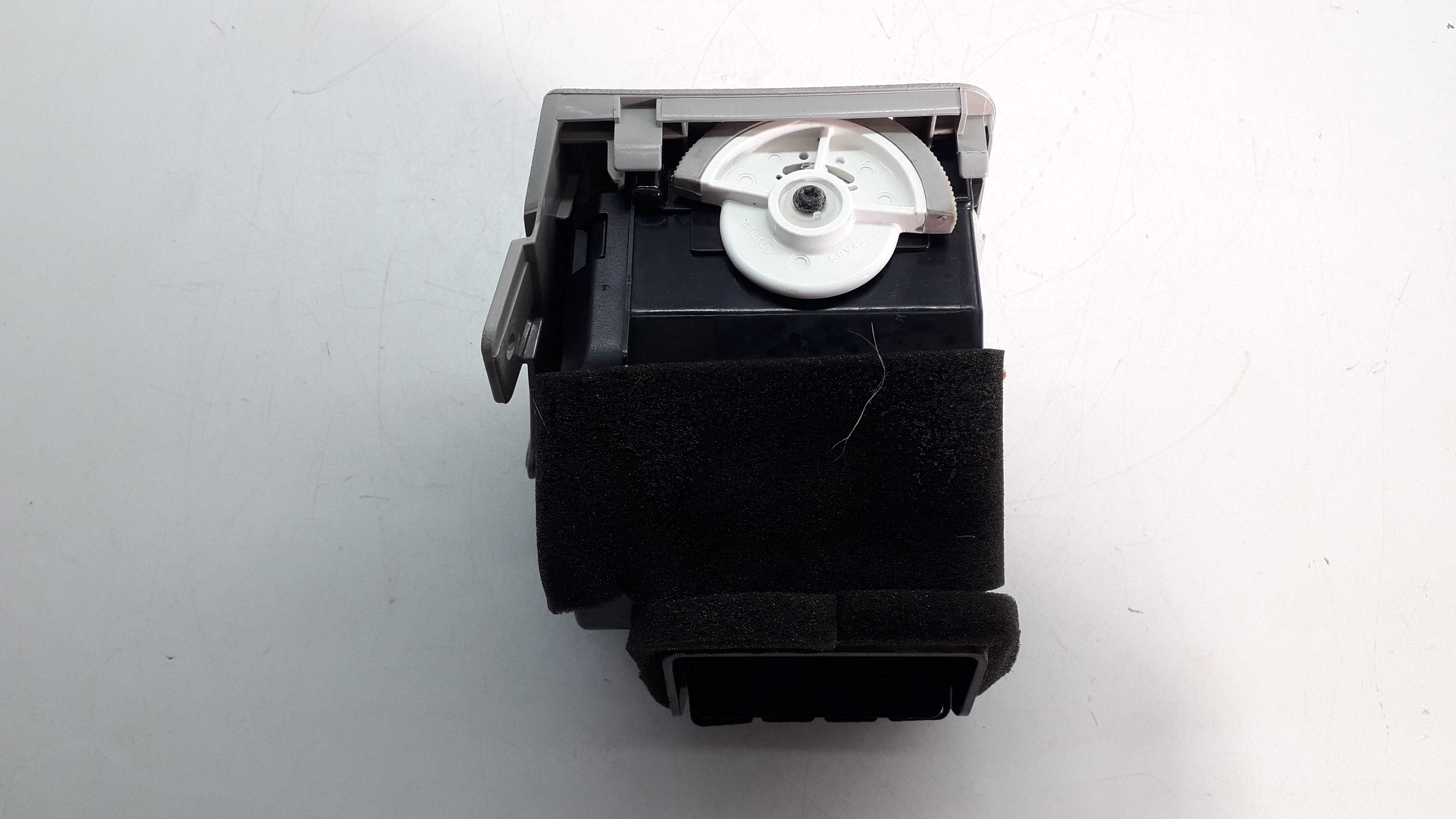 Difusor De Ar Lado Esquerdo Hyundai Azera 2009 6