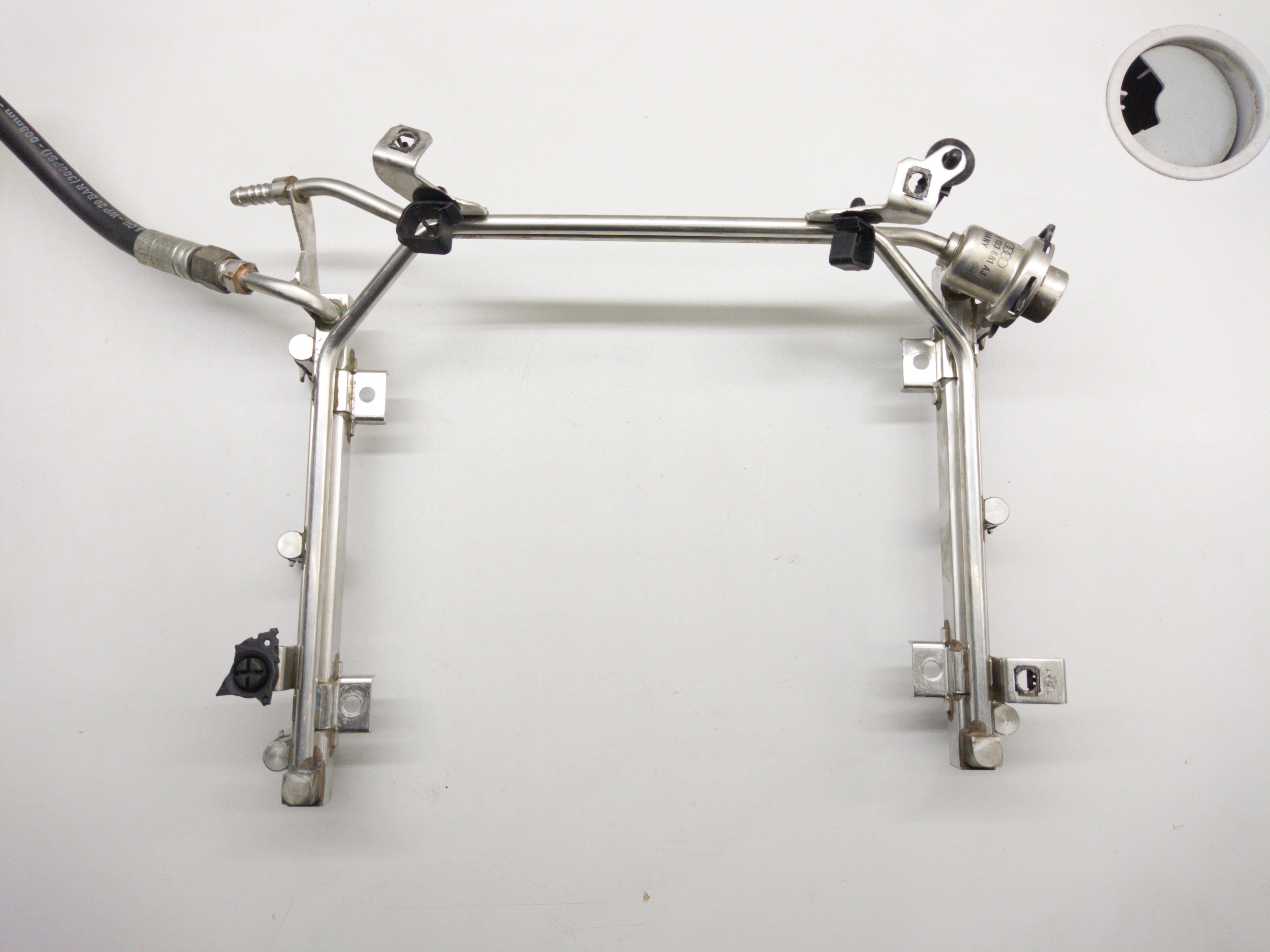 Flauta Dos Bicos Combustível Vw Passat/audi A4 2
