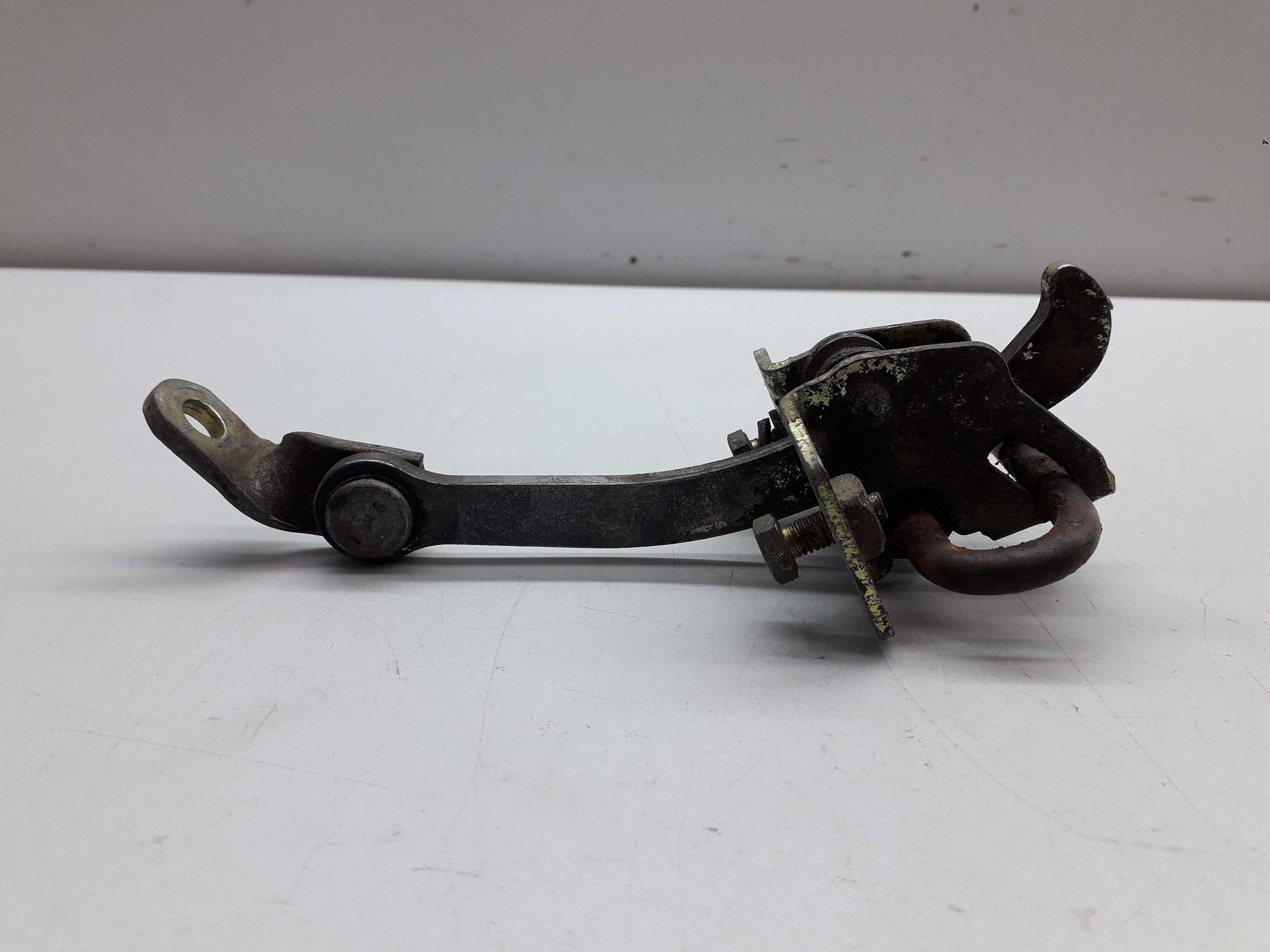 Limitador Porta Dianteira Vw Gol Parati Saveiro 2