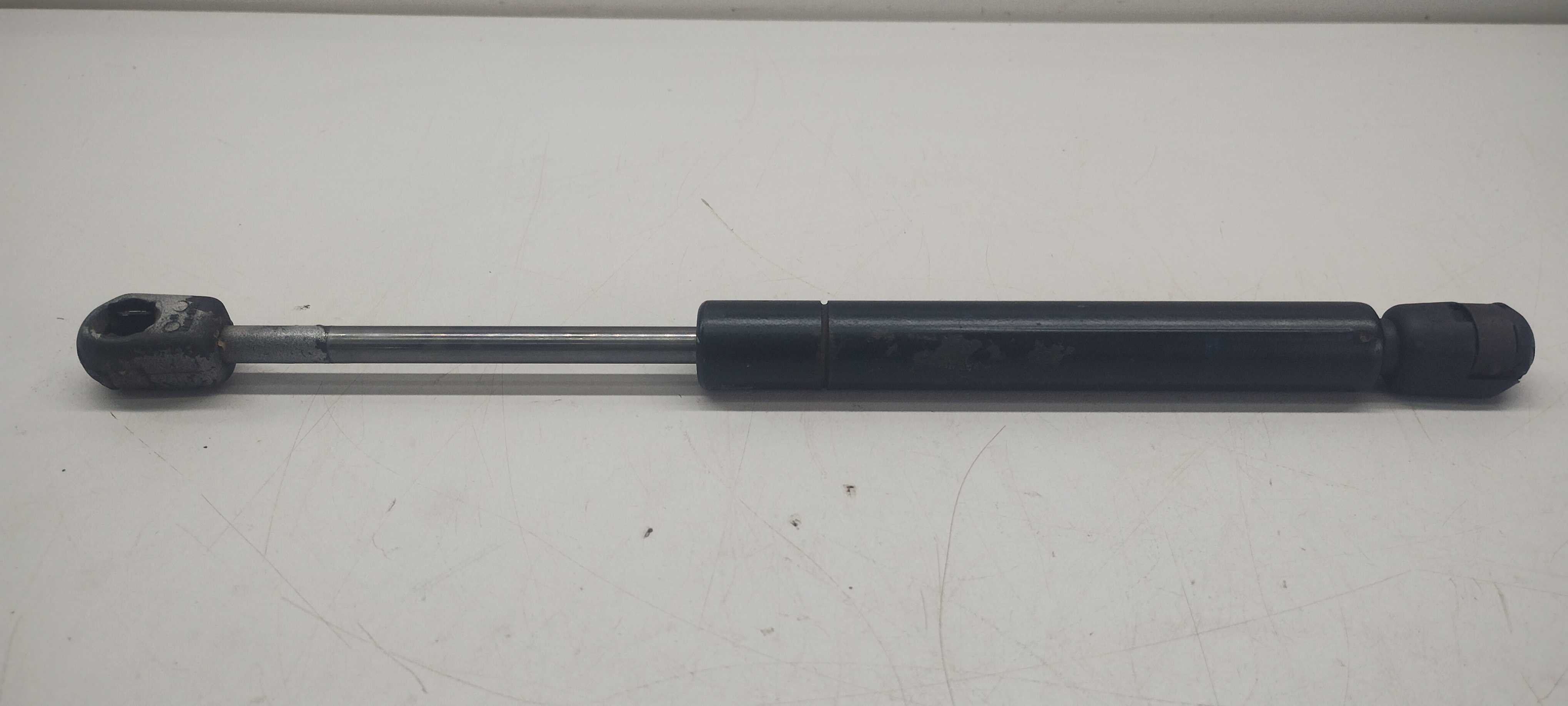 Amortecedor Traseiro Porta Malas Passat 1999 3