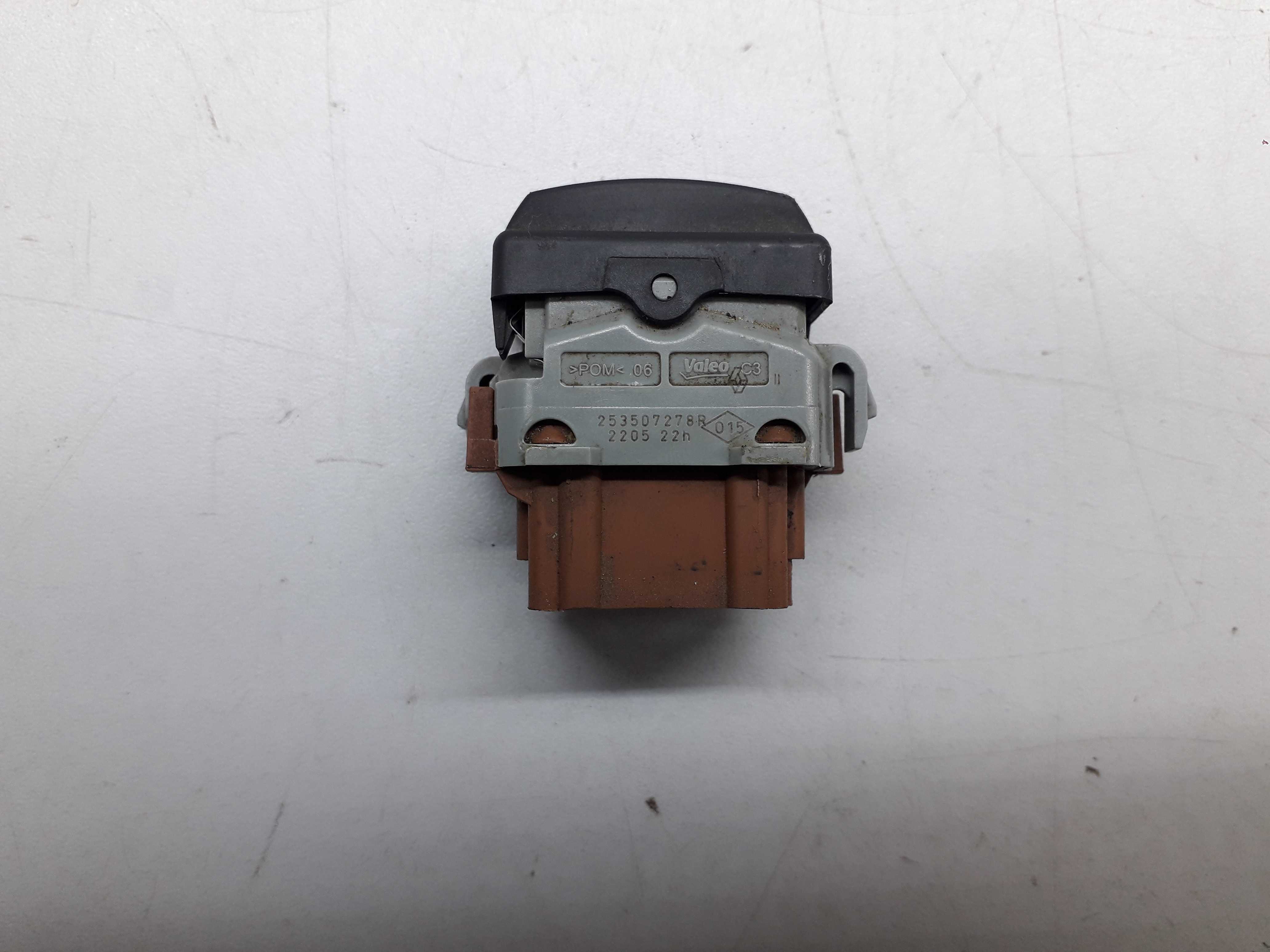 Botão Desembaçador Renault Logan Sandero Duster 2009 4