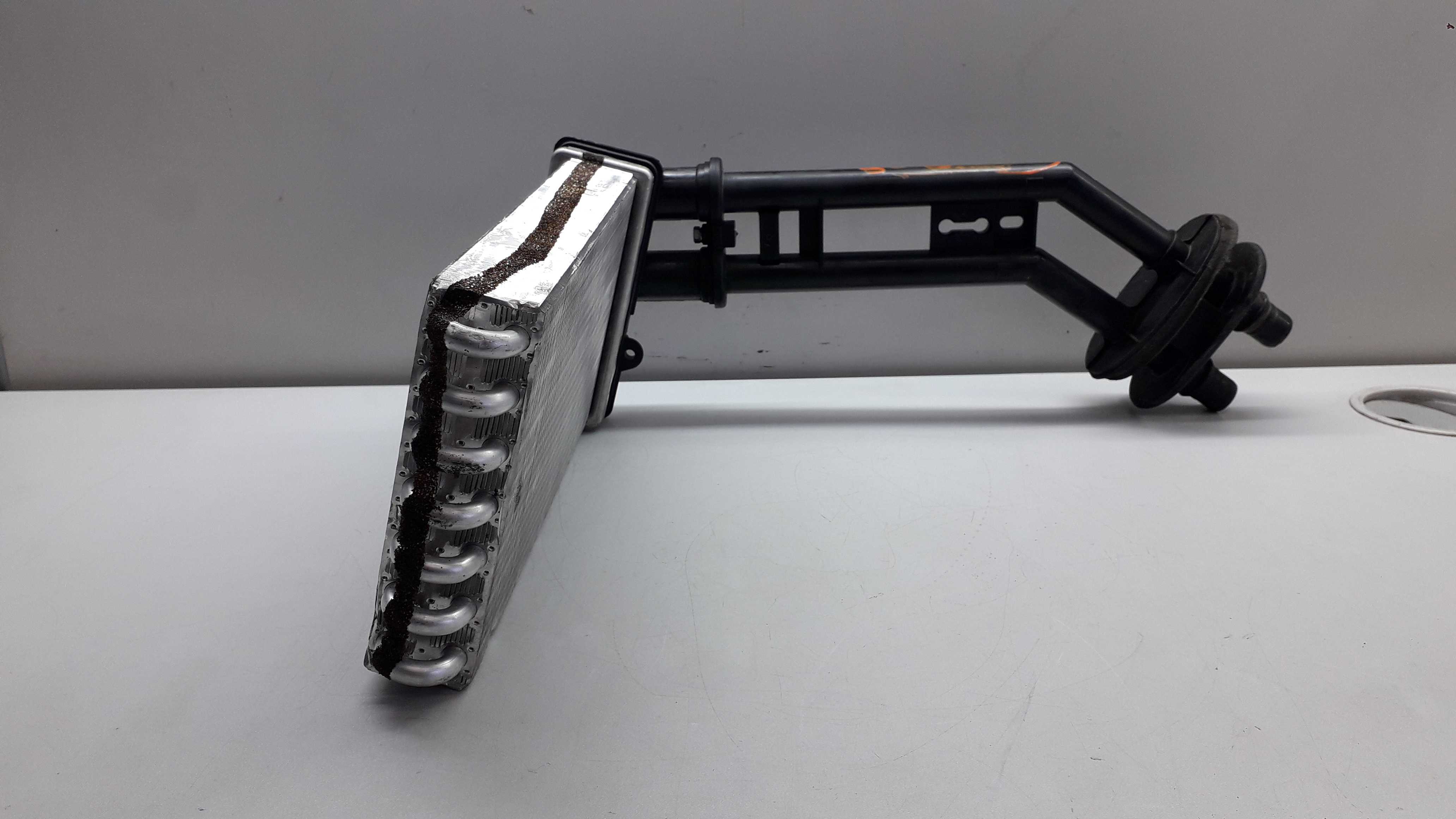 Radiador Ar Quente Citroen C4/peugeot 307 2011 3