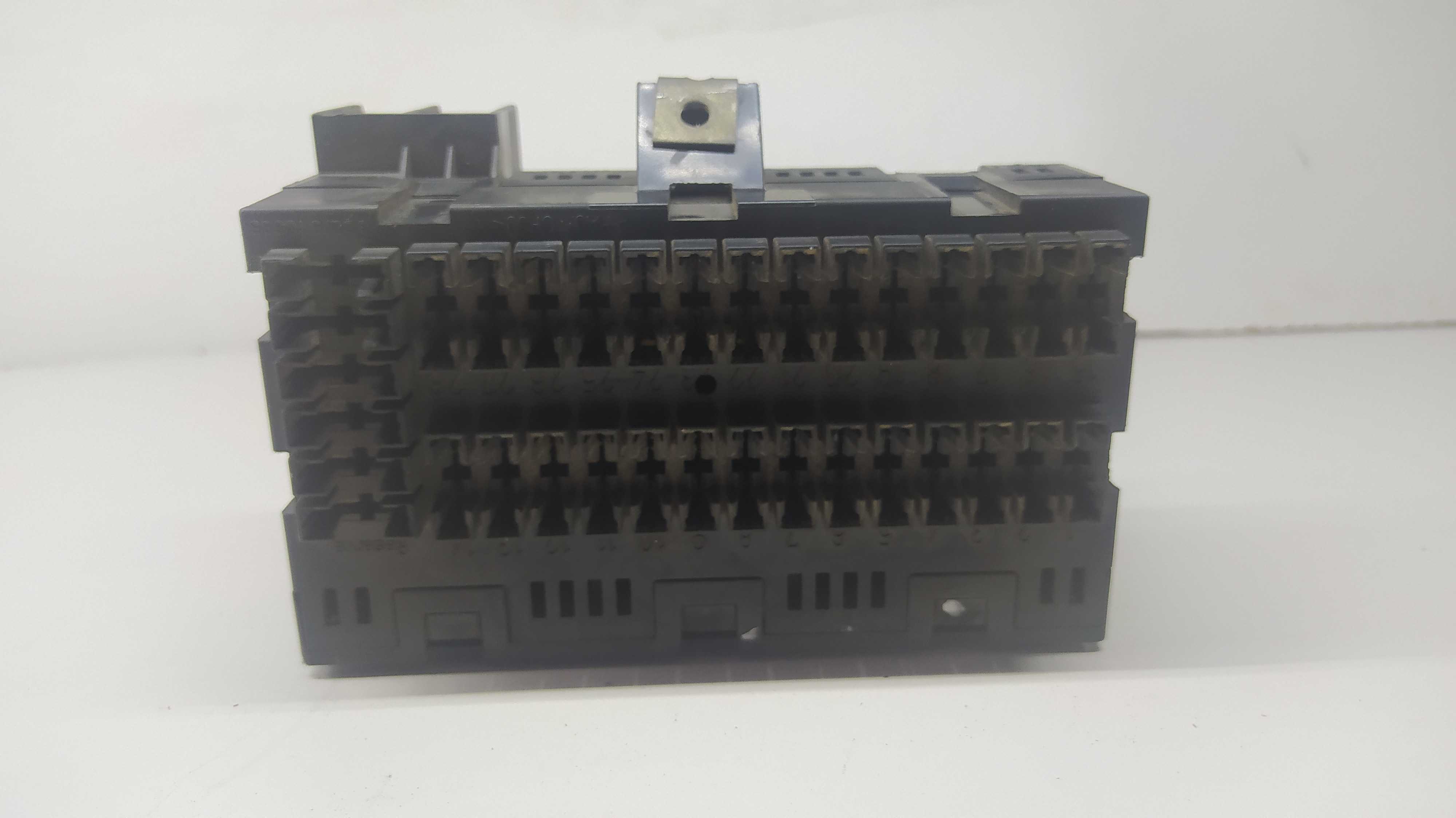 Caixa De Fusível Vw Gol G2 G3 G4 4