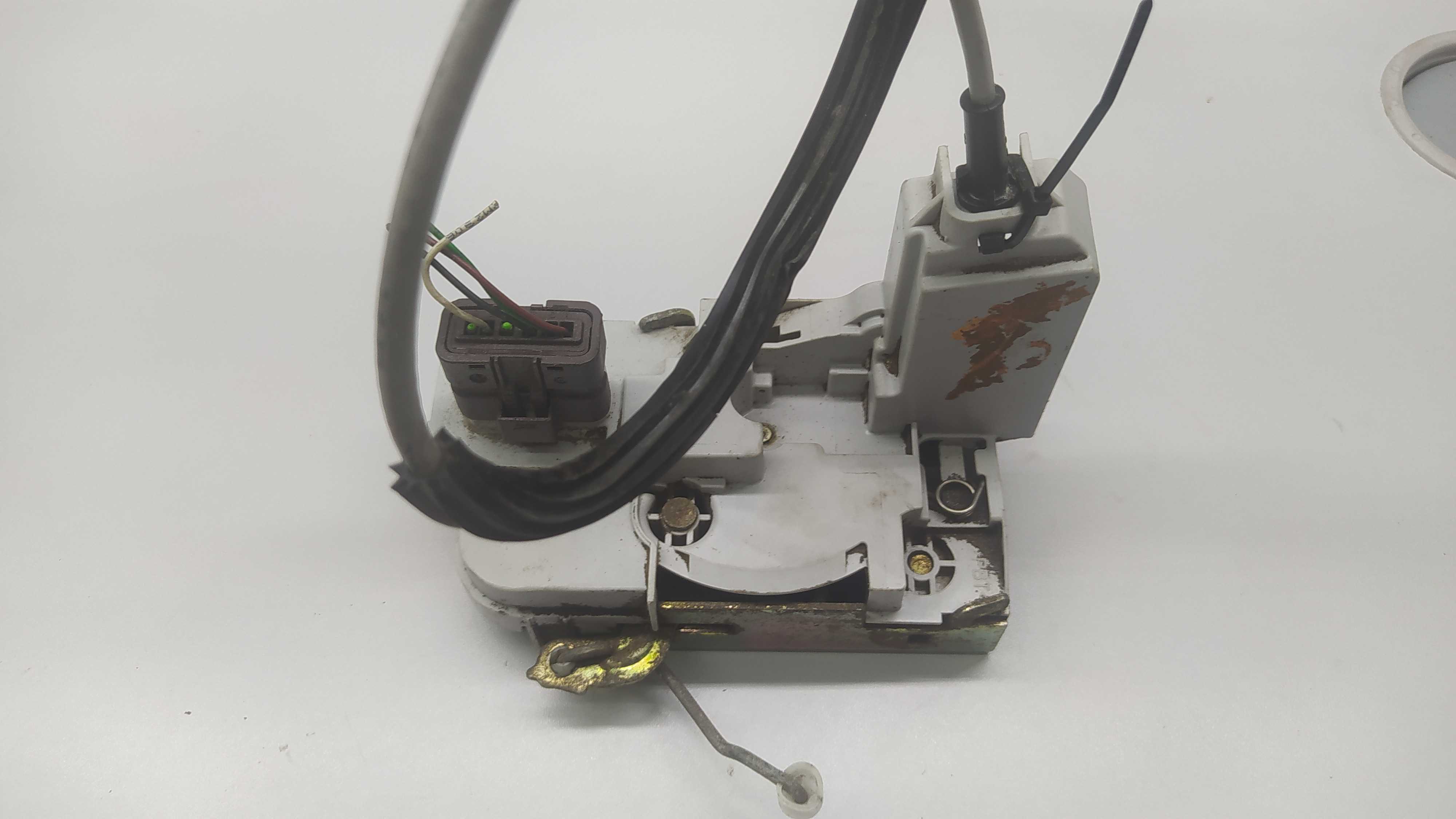 Fechadura Dianteira Direita Peugeot 307 2008 1