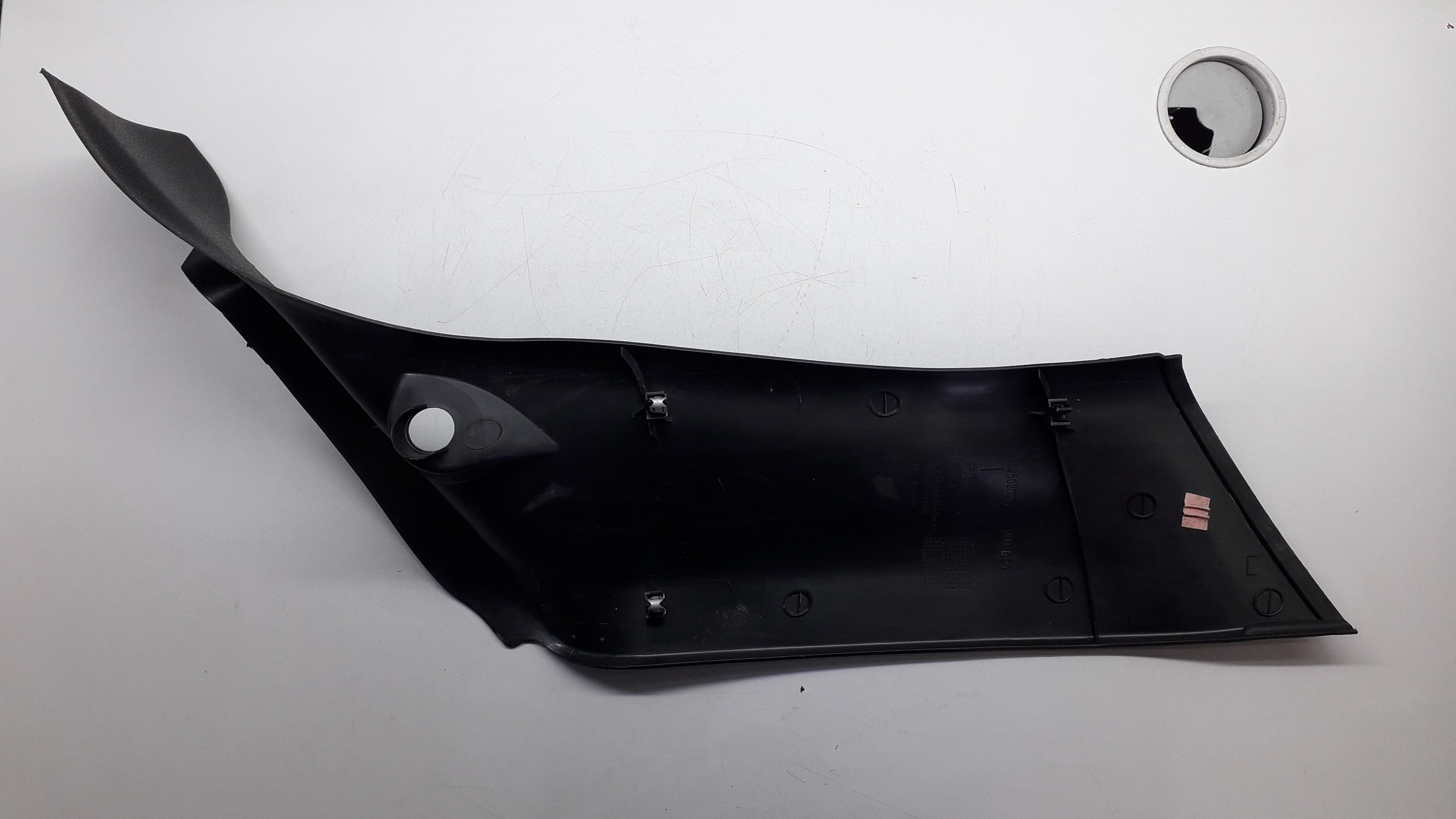 Moldura Acabamento Coluna Traseira Esquerda Peugeot 206 07 4