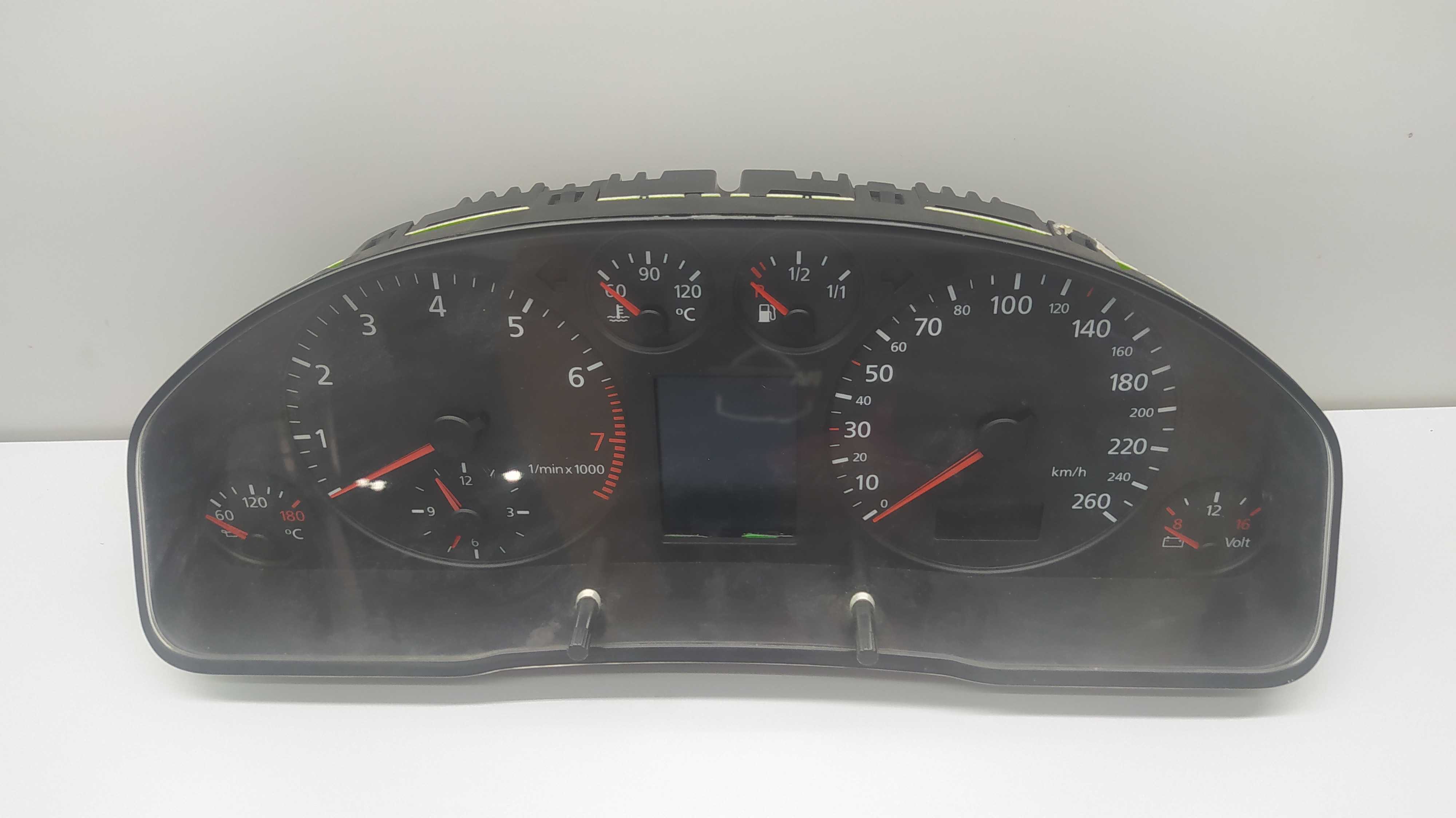Painel De Instrumentos Audi A3 Vdo 1.8 Ref: 88311264 2