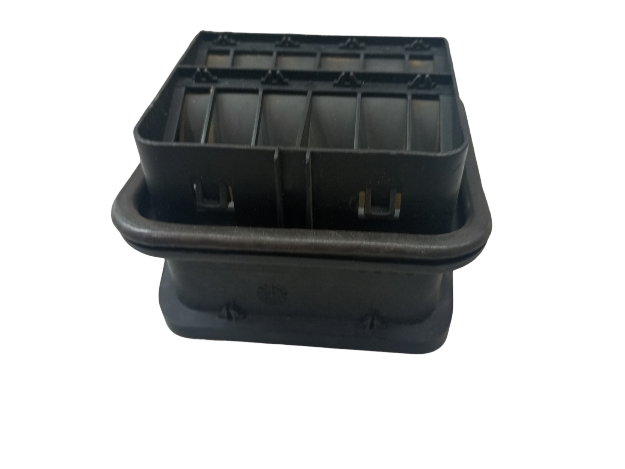Moldura Grade Difusor Ar Fiat Palio Uno Strada 2011 2019 2