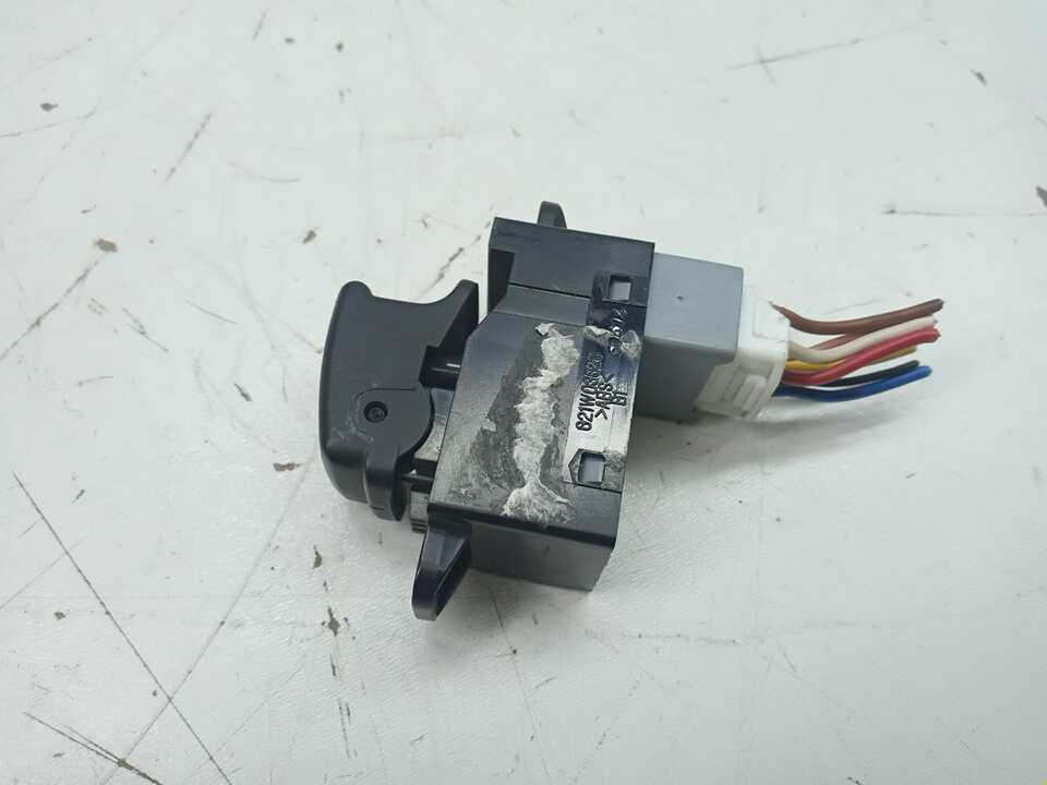 Botão Vidro Elétrico Porta Traseira Direita Hyundai Azera 1