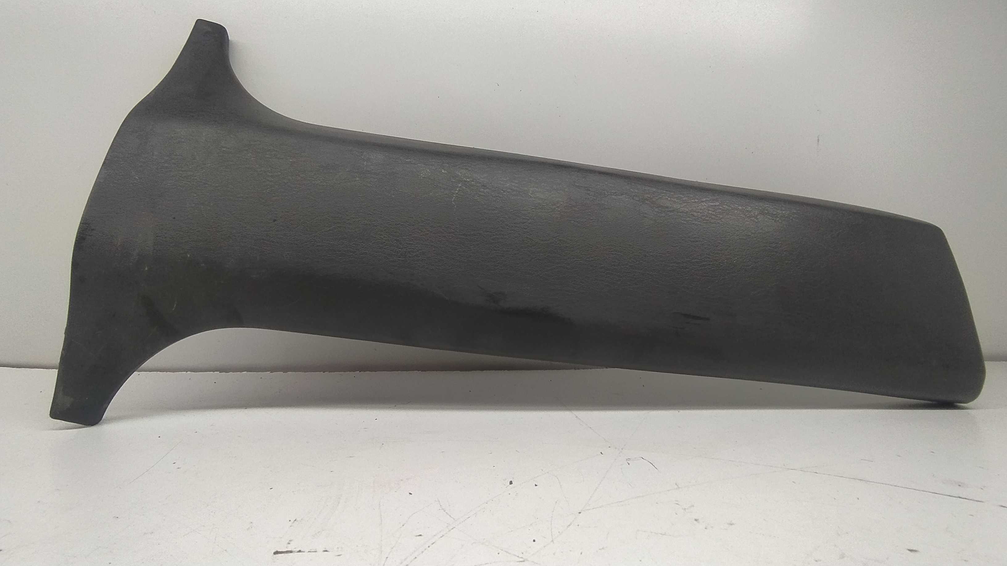 Moldura Inferior Coluna Central Ld Pajero Sport 2002 2