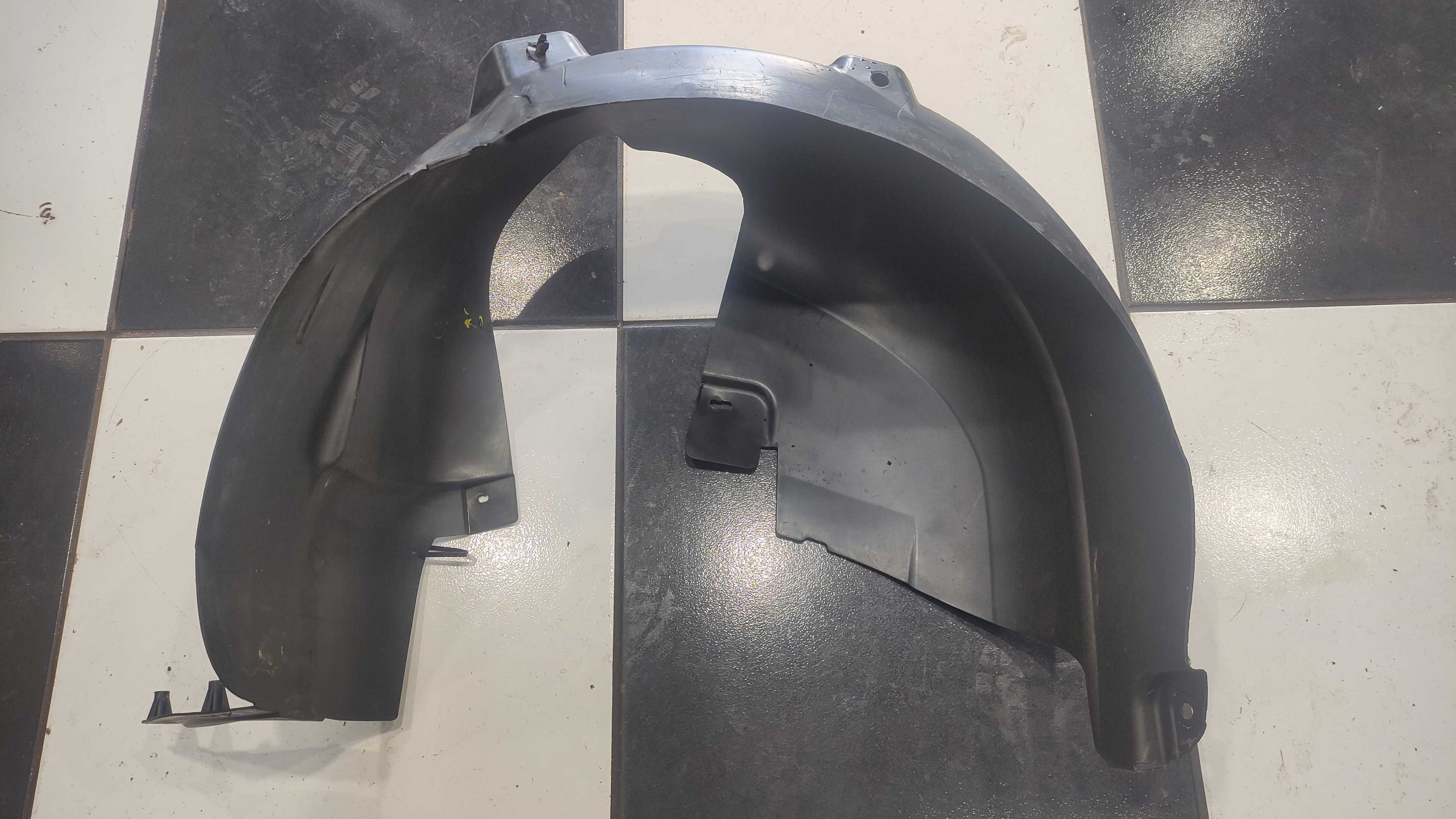 Parabarro Traseiro Direito Peugeot 307 2008/2012 1