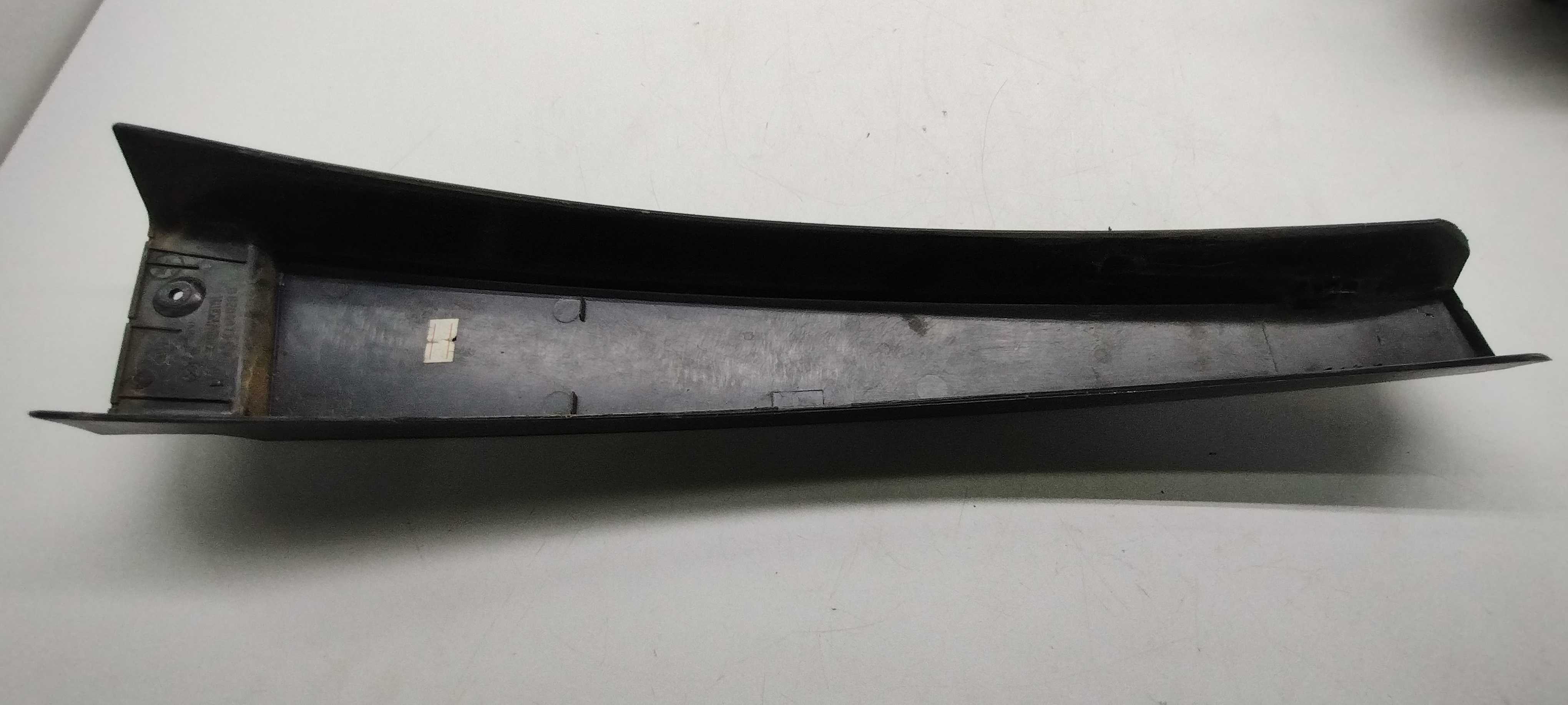 Moldura Coluna Porta Direita Megane 2008/2020 2