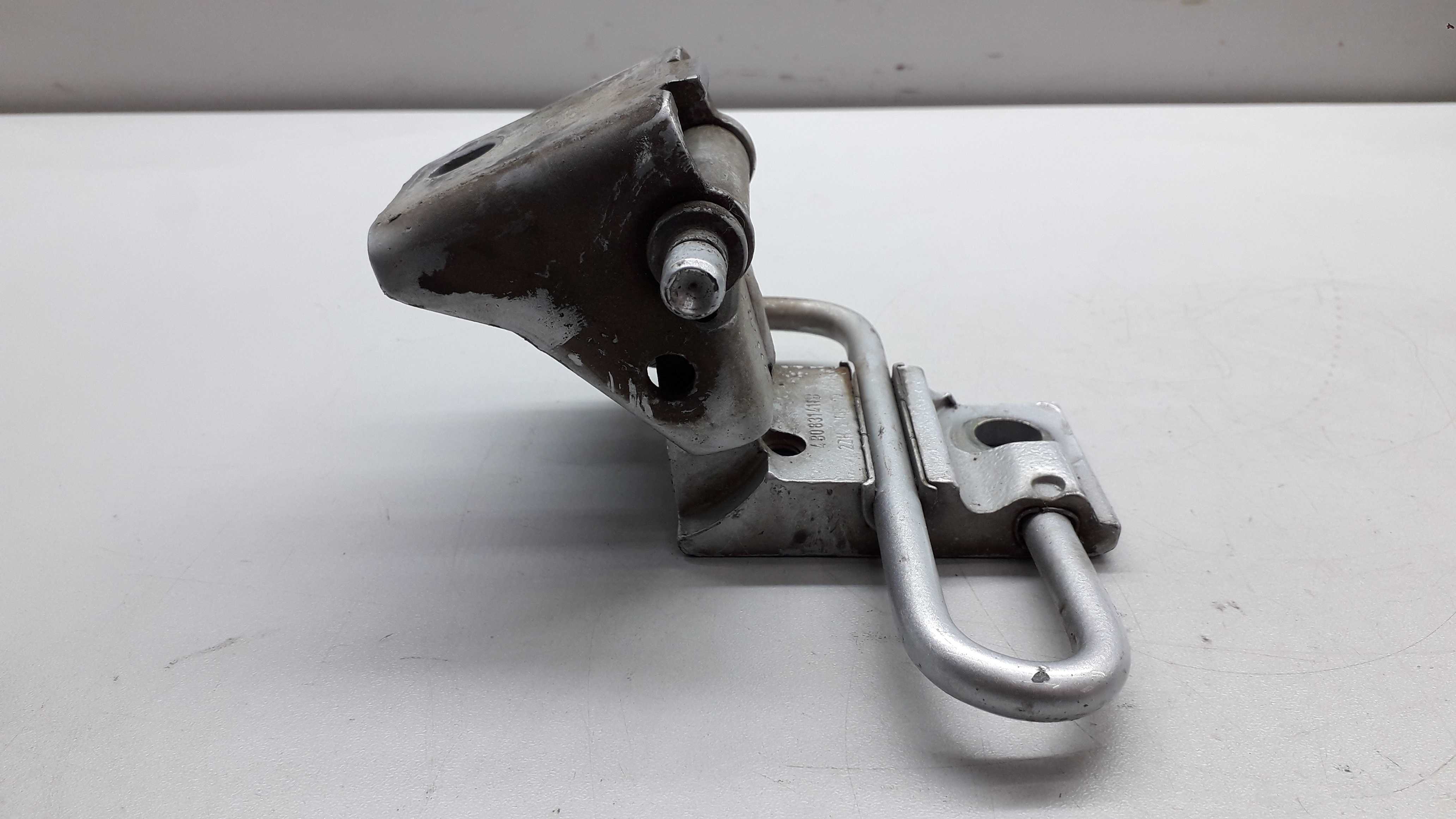Dobradiça Porta Dianteira Audi A3/vw Golf 4